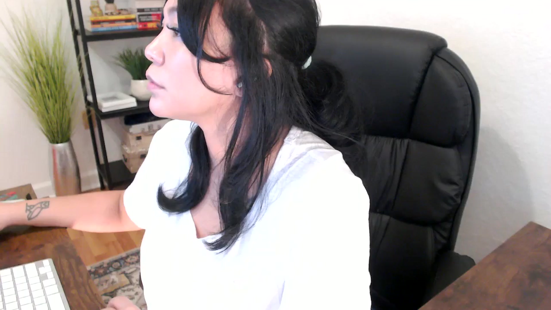 Gallery image thumbnail from MickaylaStar's myfreecams stream on, 01/29/2025, 18:55 image 9 of 20