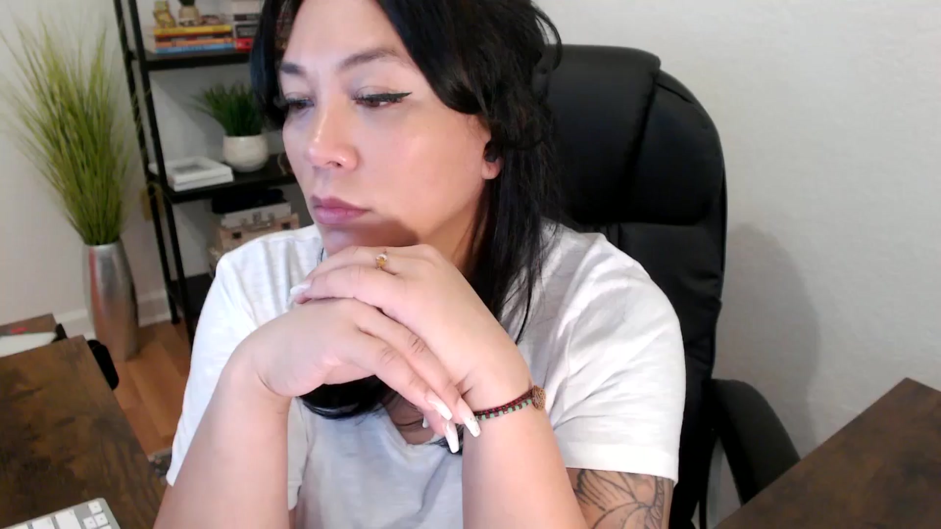 Gallery image thumbnail from MickaylaStar's myfreecams stream on, 01/29/2025, 20:29 image 13 of 20
