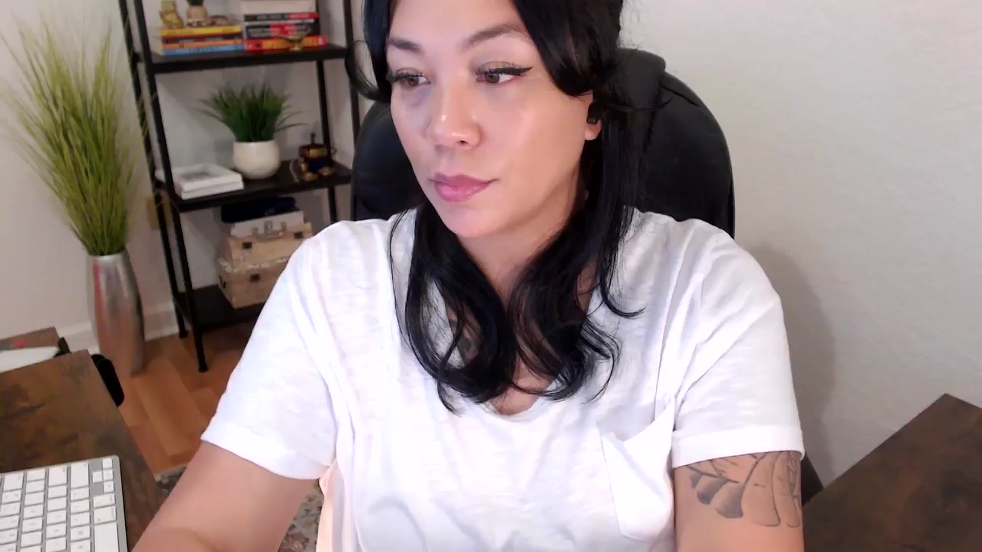Gallery image thumbnail from MickaylaStar's myfreecams stream on, 01/29/2025, 20:29 image 2 of 20