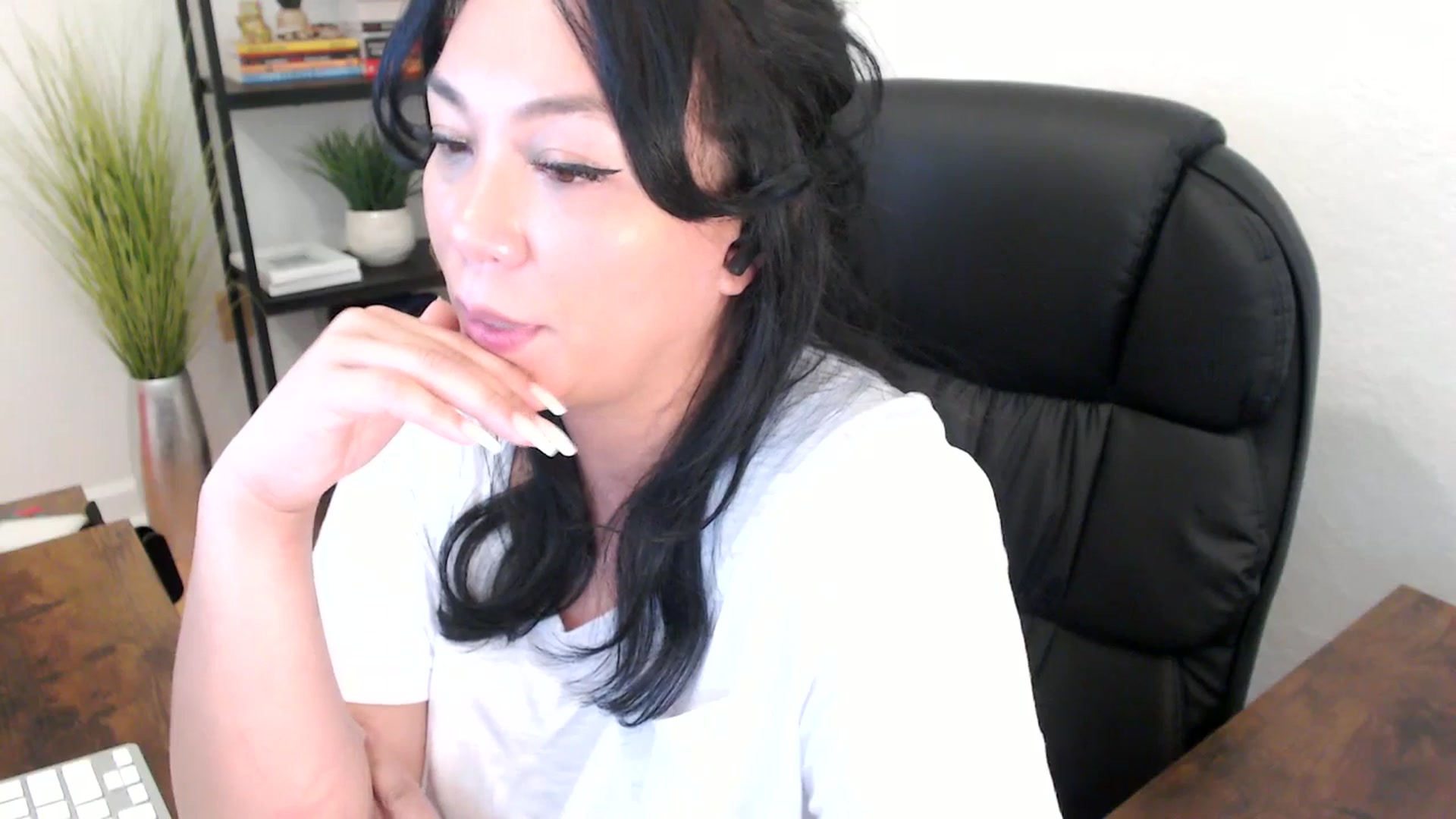 Gallery image thumbnail from MickaylaStar's myfreecams stream on, 01/29/2025, 20:29 image 18 of 20