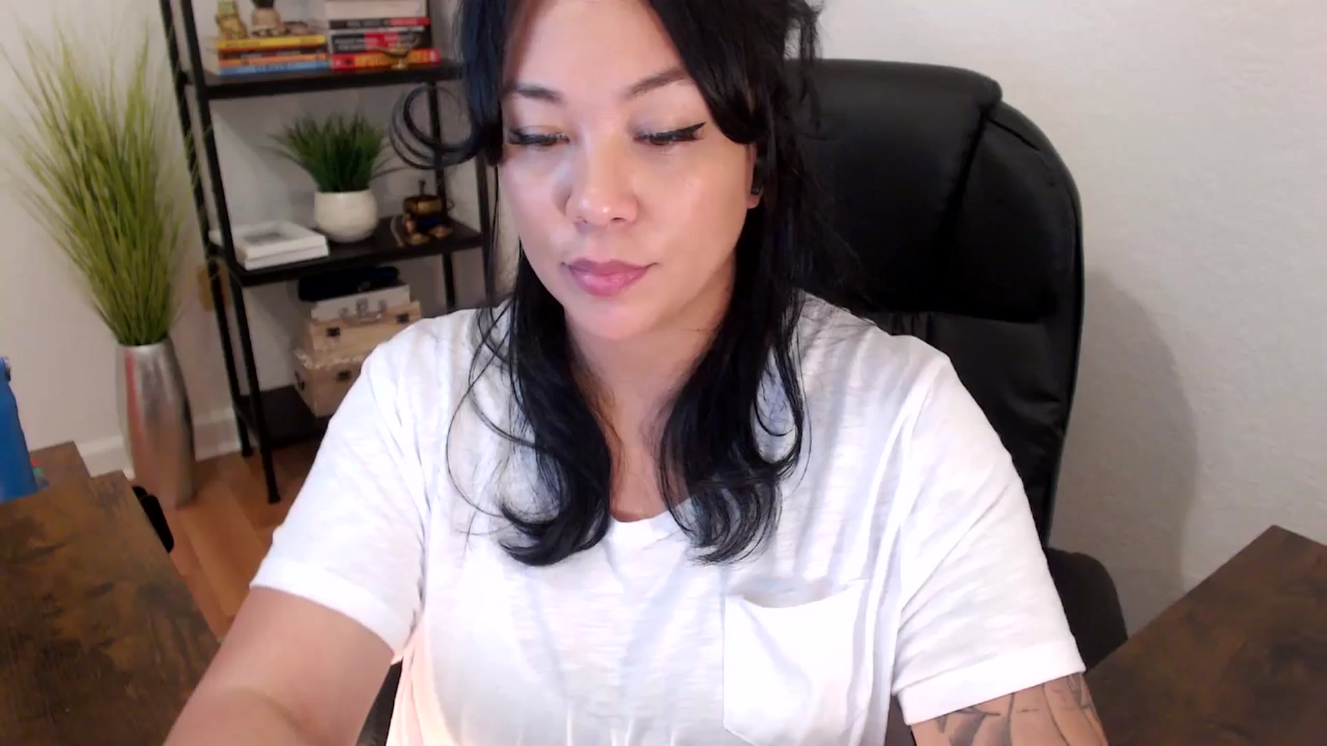 Gallery image thumbnail from MickaylaStar's myfreecams stream on, 01/29/2025, 21:53 image 1 of 20