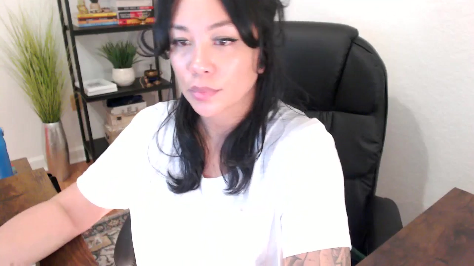 Gallery image thumbnail from MickaylaStar's myfreecams stream on, 01/29/2025, 21:53 image 3 of 20