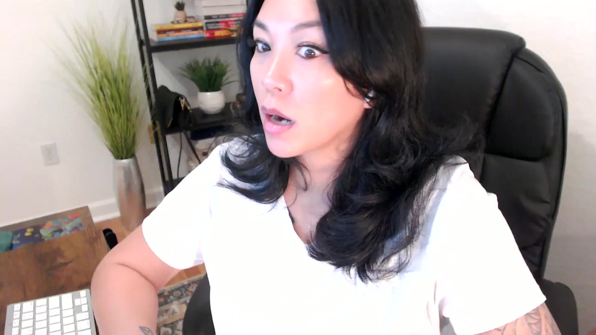 Gallery image thumbnail from MickaylaStar's myfreecams stream on, 02/03/2025, 18:09 image 14 of 20