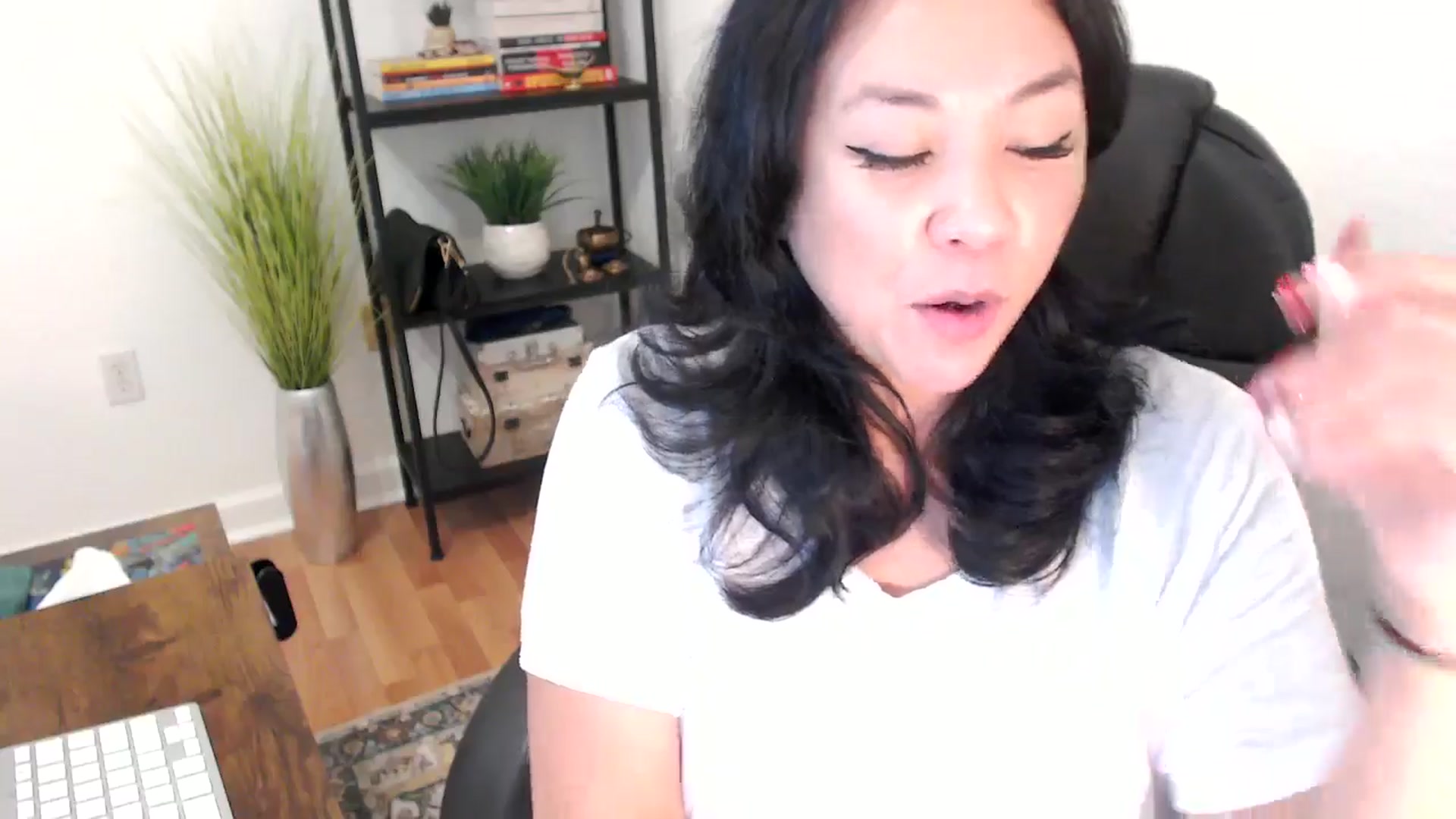 Gallery image thumbnail from MickaylaStar's myfreecams stream on, 02/03/2025, 19:07 image 11 of 20