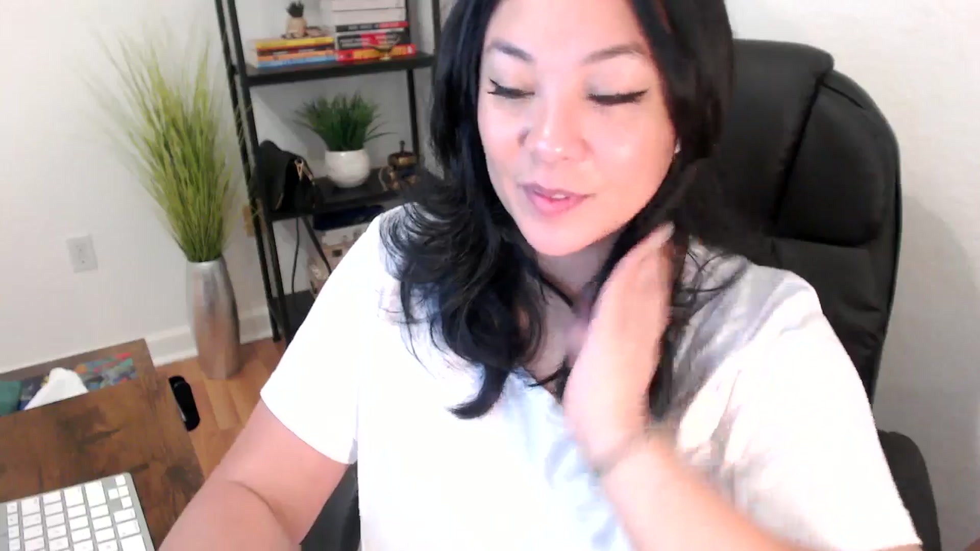 Gallery image thumbnail from MickaylaStar's myfreecams stream on, 02/03/2025, 19:07 image 20 of 20