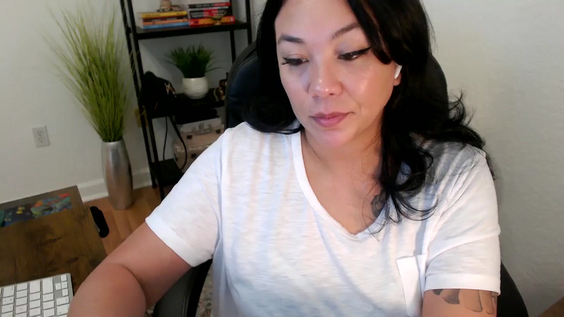 Gallery image thumbnail from MickaylaStar's myfreecams stream on, 02/03/2025, 20:58 image 3 of 20