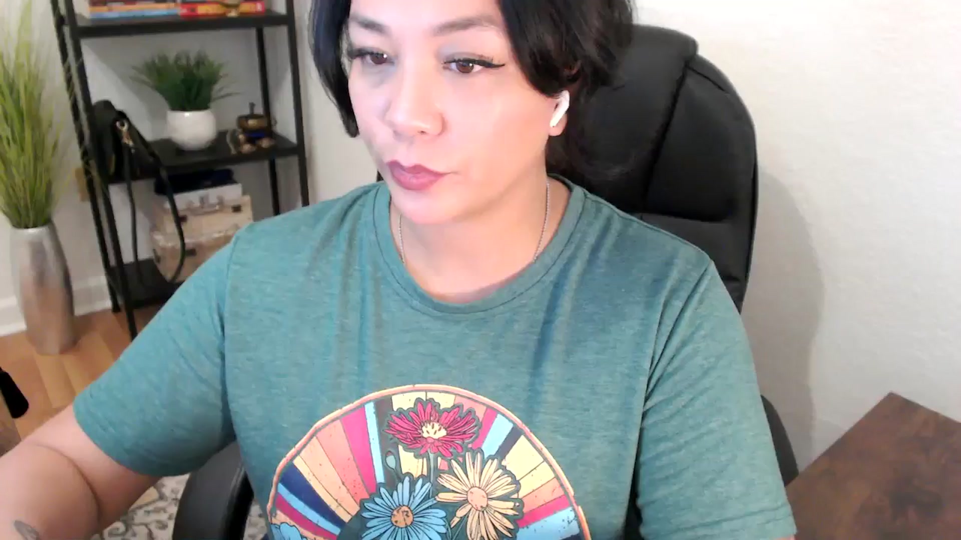 Gallery image thumbnail from MickaylaStar's myfreecams stream on, 02/04/2025, 17:58 image 1 of 20