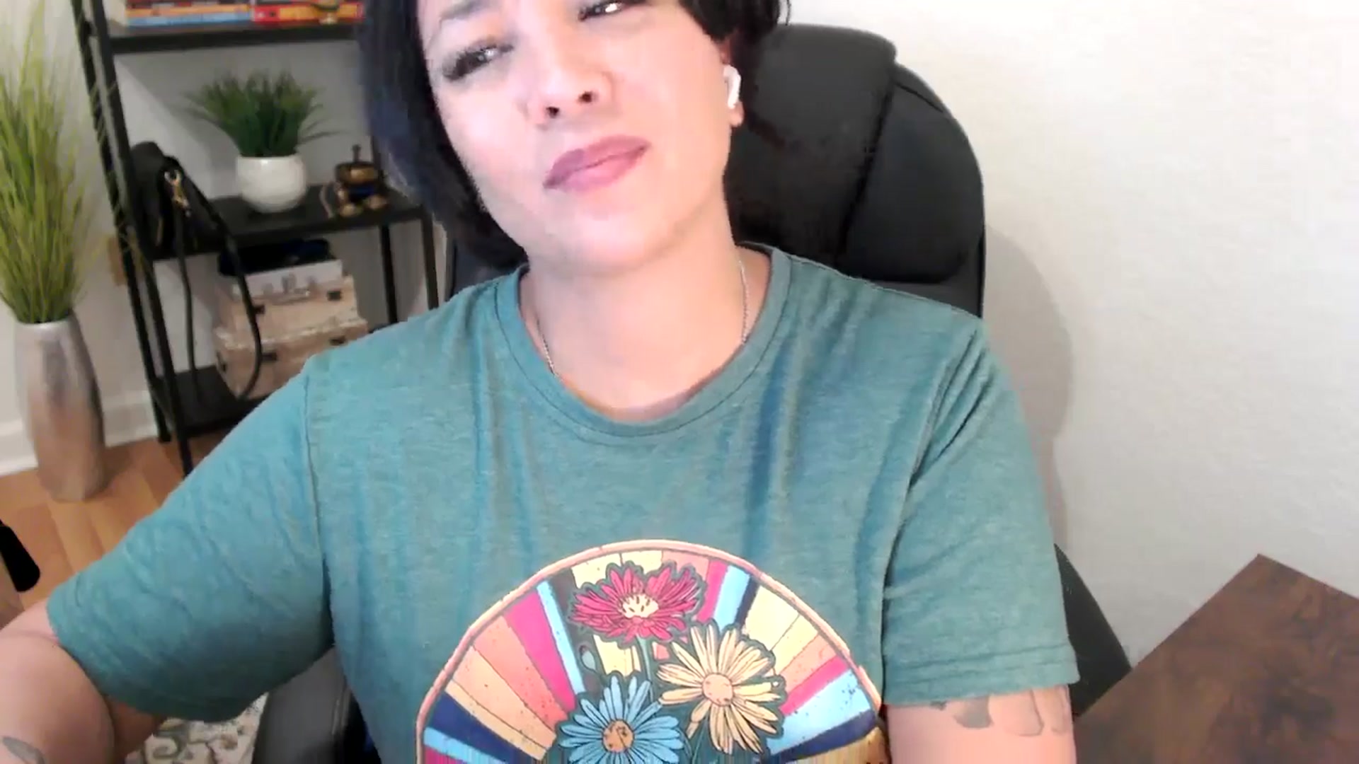 Gallery image thumbnail from MickaylaStar's myfreecams stream on, 02/04/2025, 17:58 image 19 of 20