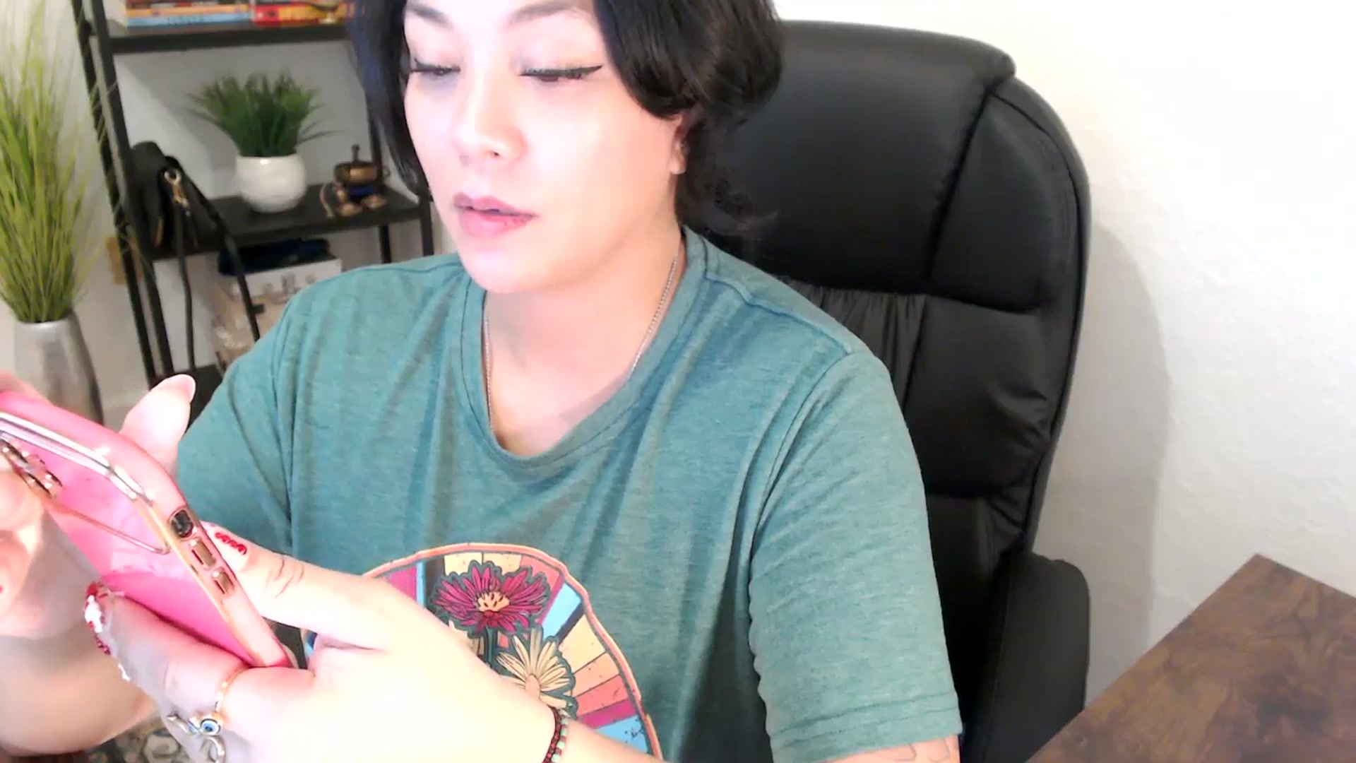 Gallery image thumbnail from MickaylaStar's myfreecams stream on, 02/04/2025, 18:29 image 14 of 20