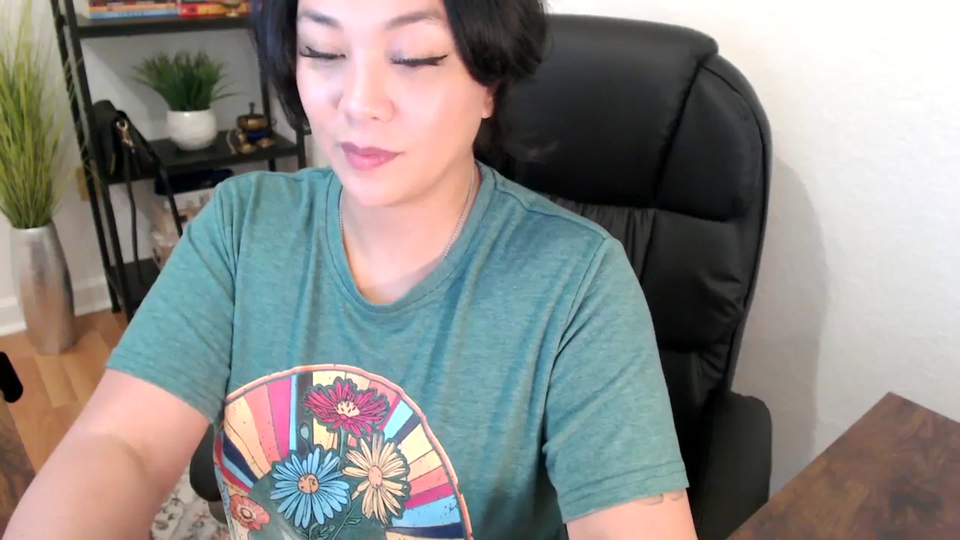 Gallery image thumbnail from MickaylaStar's myfreecams stream on, 02/04/2025, 18:29 image 11 of 20