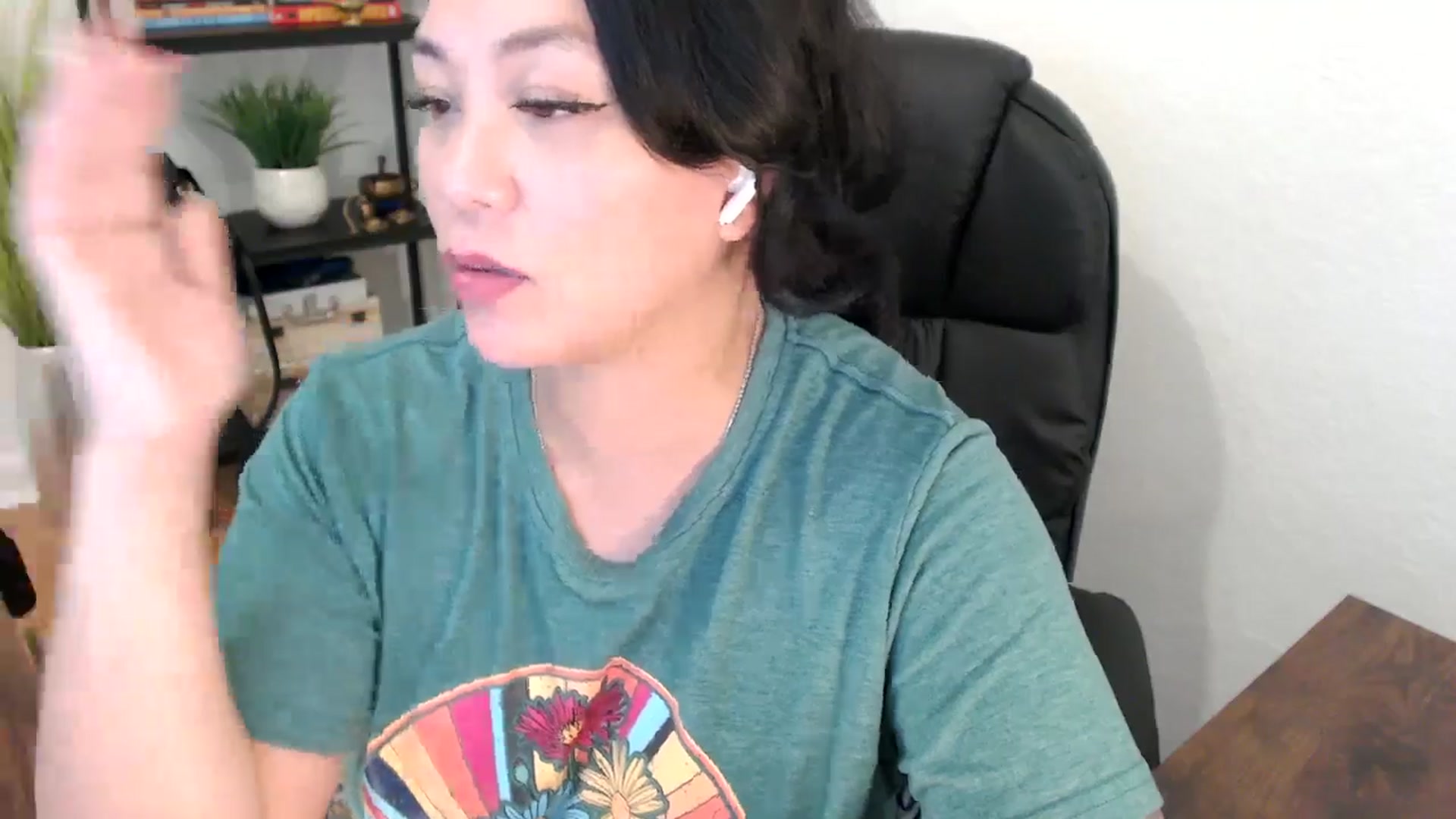 Gallery image thumbnail from MickaylaStar's myfreecams stream on, 02/04/2025, 20:56 image 6 of 20