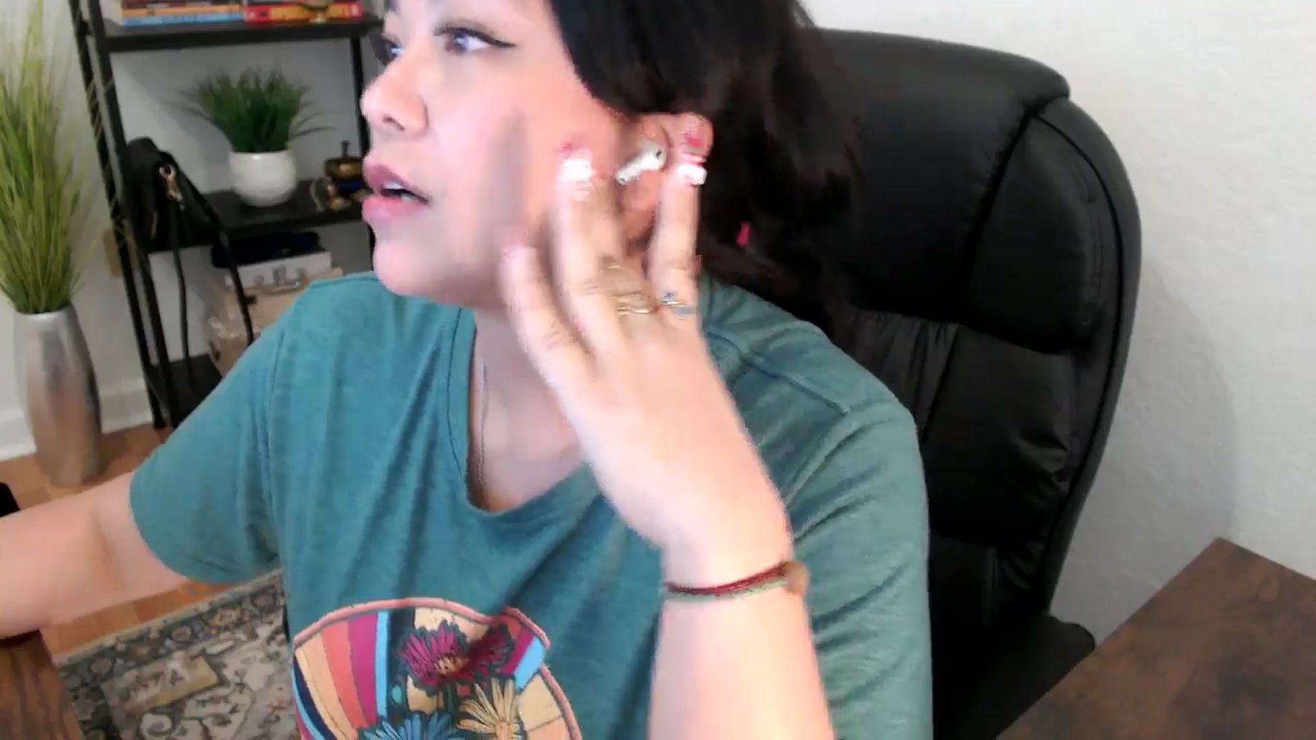 Gallery image thumbnail from MickaylaStar's myfreecams stream on, 02/04/2025, 21:30 image 11 of 20