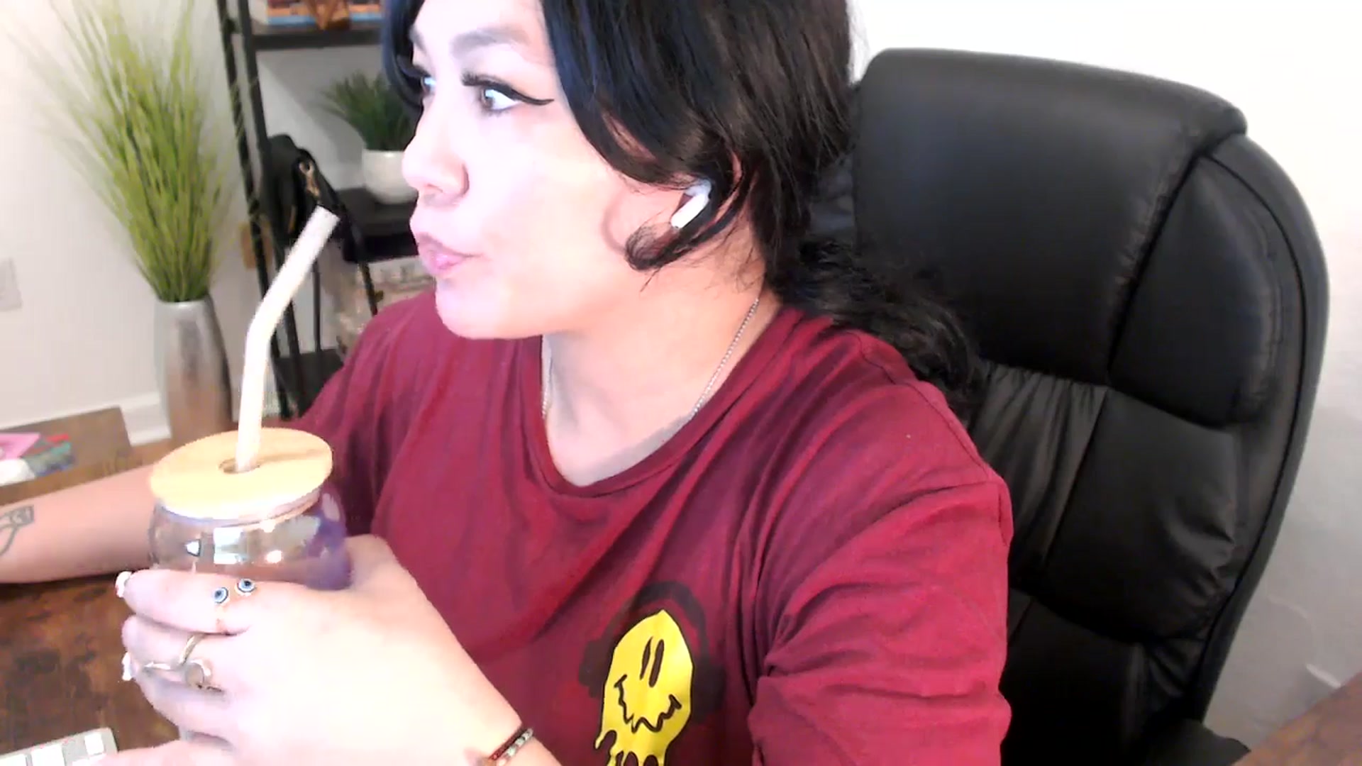 Gallery image thumbnail from MickaylaStar's myfreecams stream on, 02/05/2025, 15:44 image 6 of 20