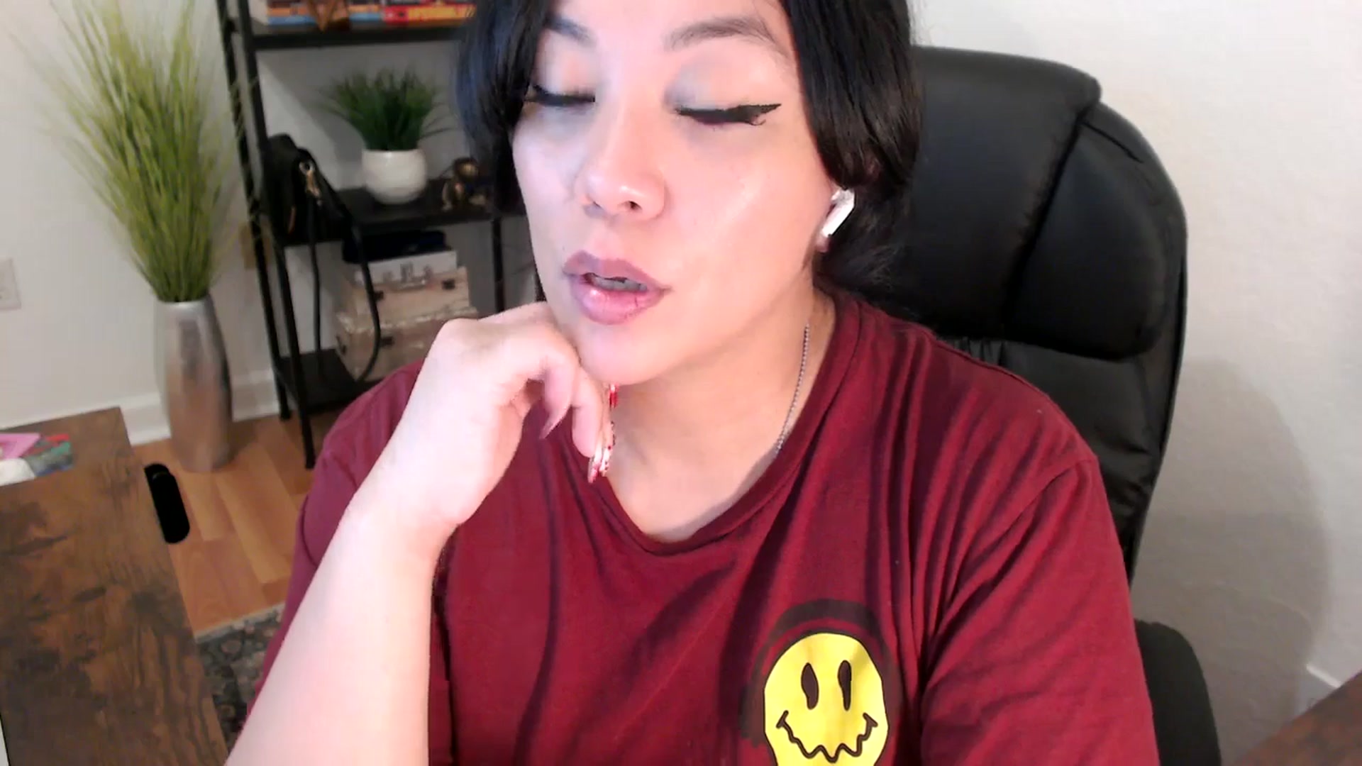 Gallery image thumbnail from MickaylaStar's myfreecams stream on, 02/05/2025, 15:44 image 3 of 20