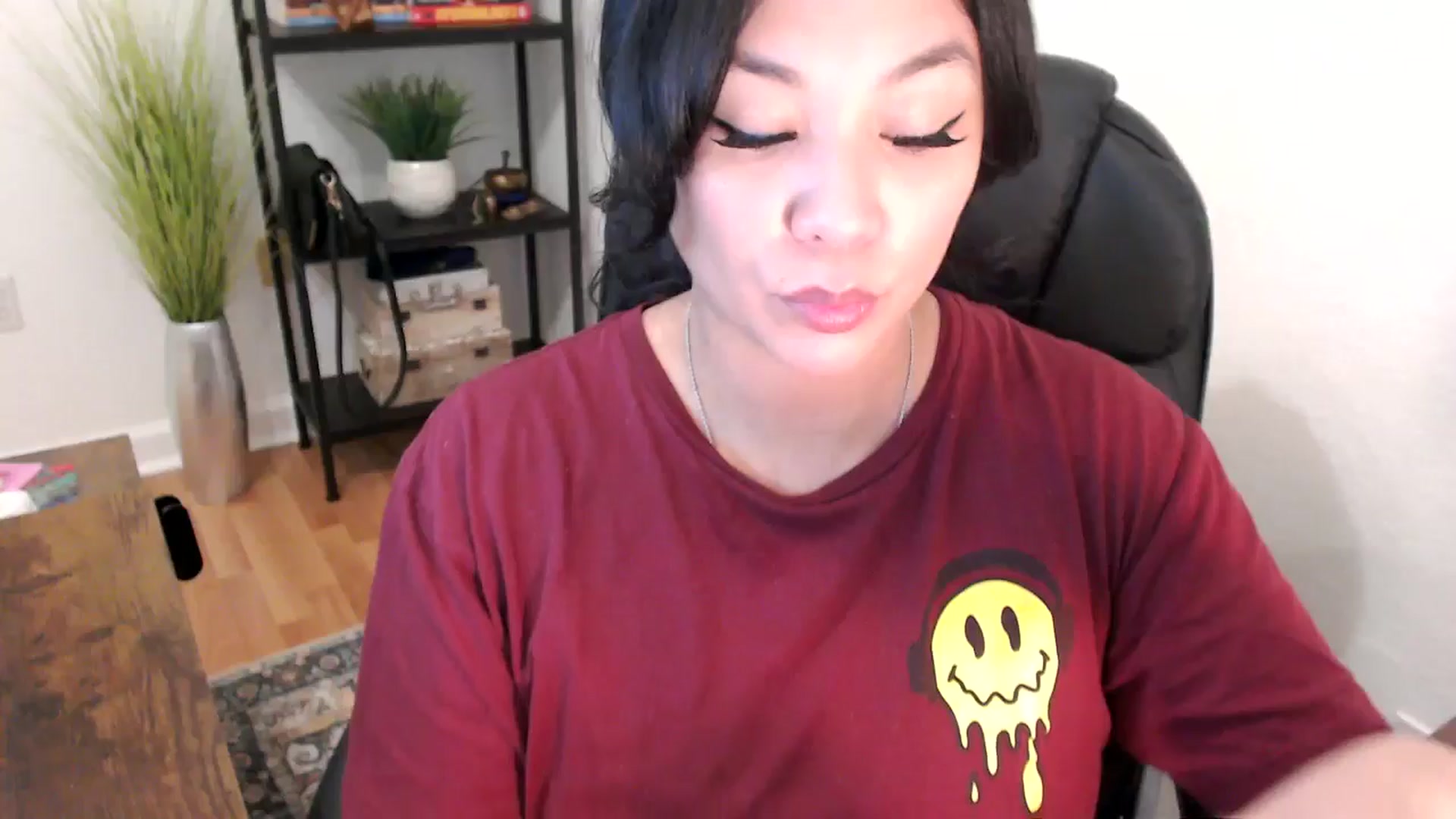 Gallery image thumbnail from MickaylaStar's myfreecams stream on, 02/05/2025, 15:44 image 1 of 20