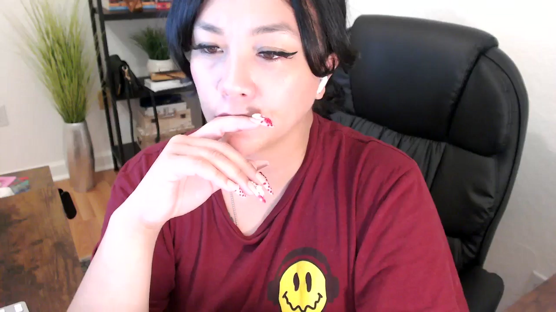 Gallery image thumbnail from MickaylaStar's myfreecams stream on, 02/05/2025, 17:26 image 7 of 20