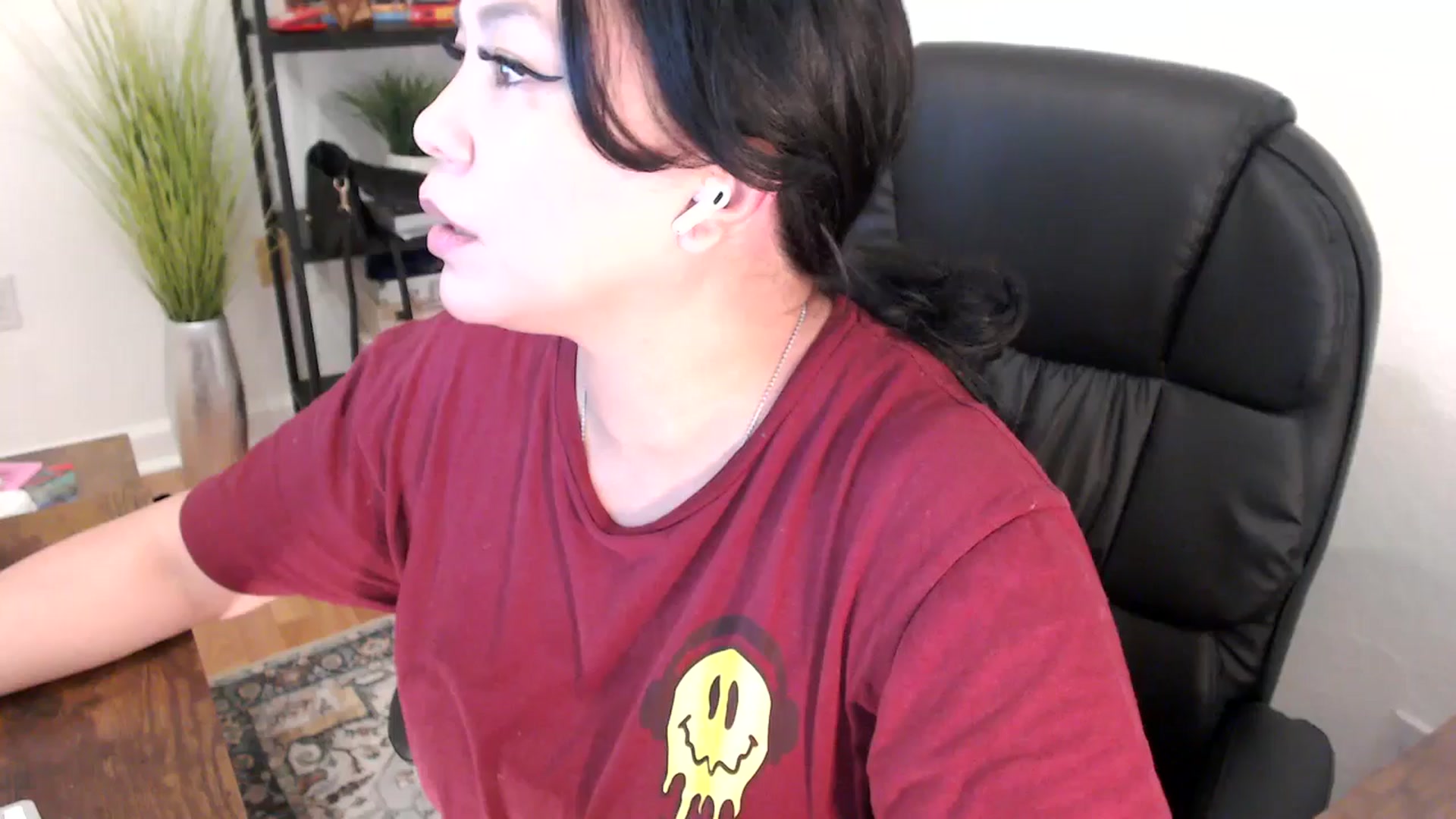Gallery image thumbnail from MickaylaStar's myfreecams stream on, 02/05/2025, 18:13 image 1 of 20