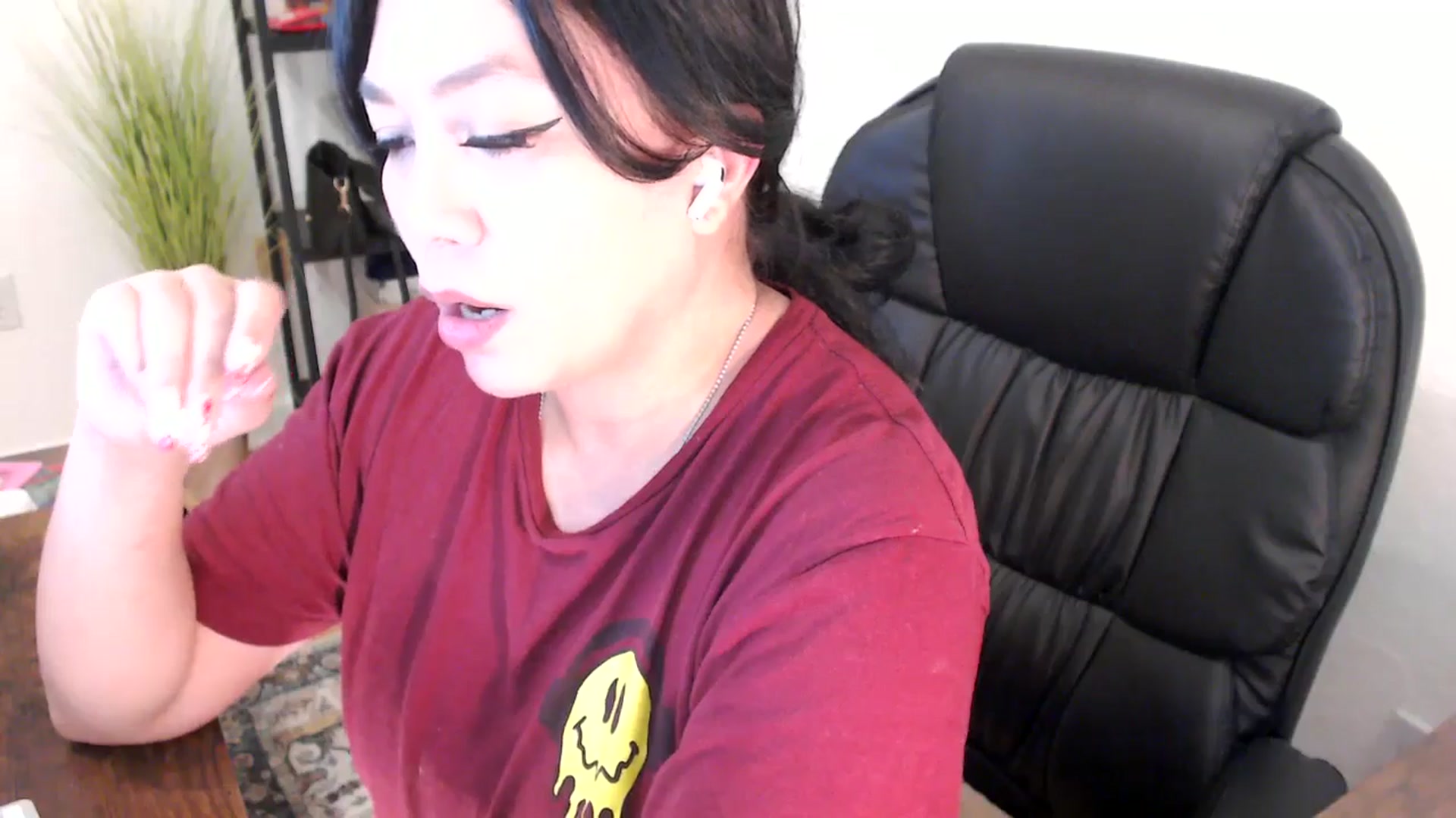 Gallery image thumbnail from MickaylaStar's myfreecams stream on, 02/05/2025, 18:13 image 2 of 20