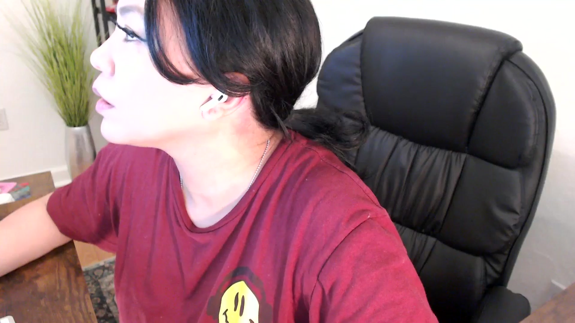 Gallery image thumbnail from MickaylaStar's myfreecams stream on, 02/05/2025, 18:13 image 3 of 20