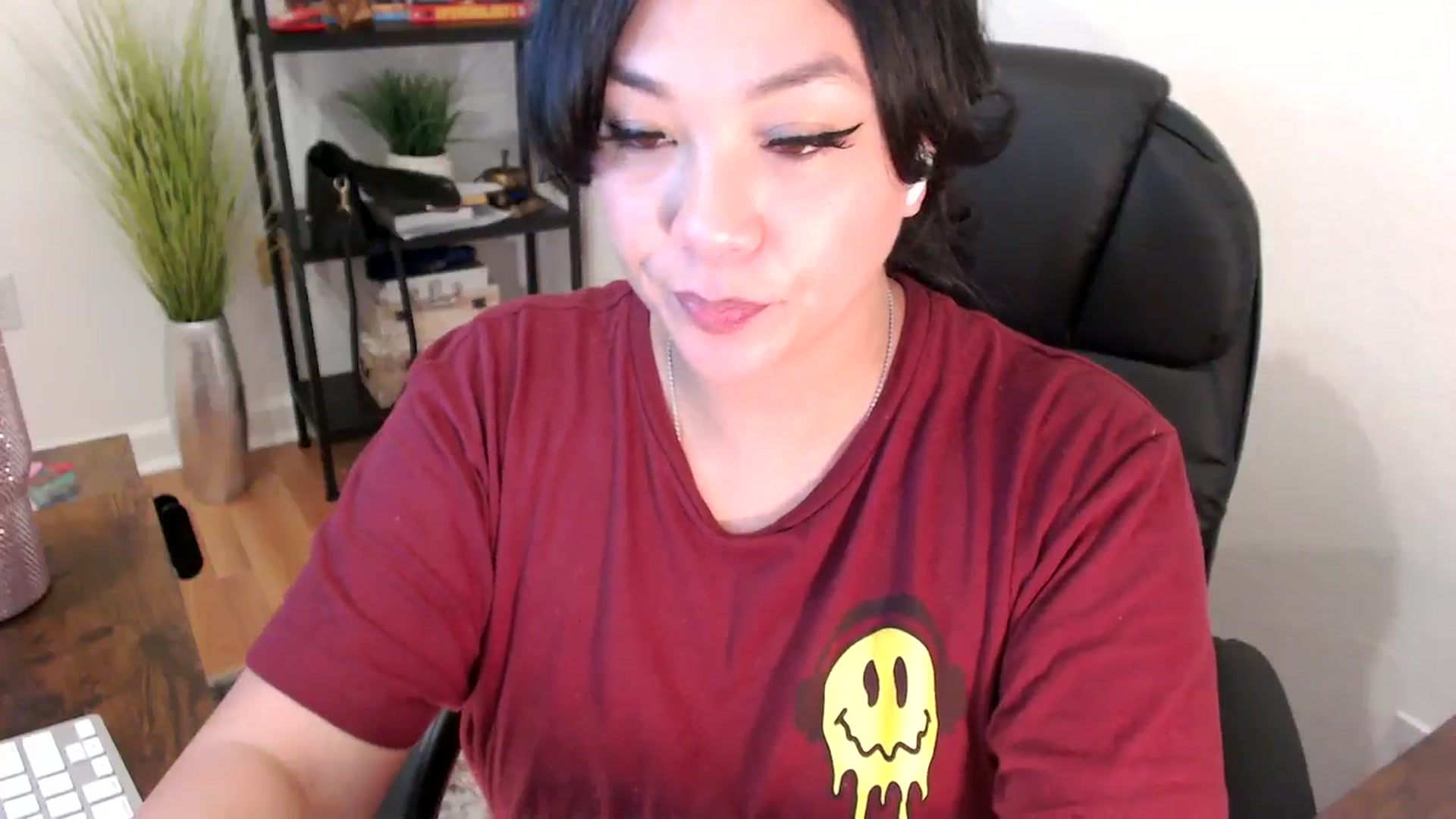 Gallery image thumbnail from MickaylaStar's myfreecams stream on, 02/05/2025, 18:13 image 16 of 20