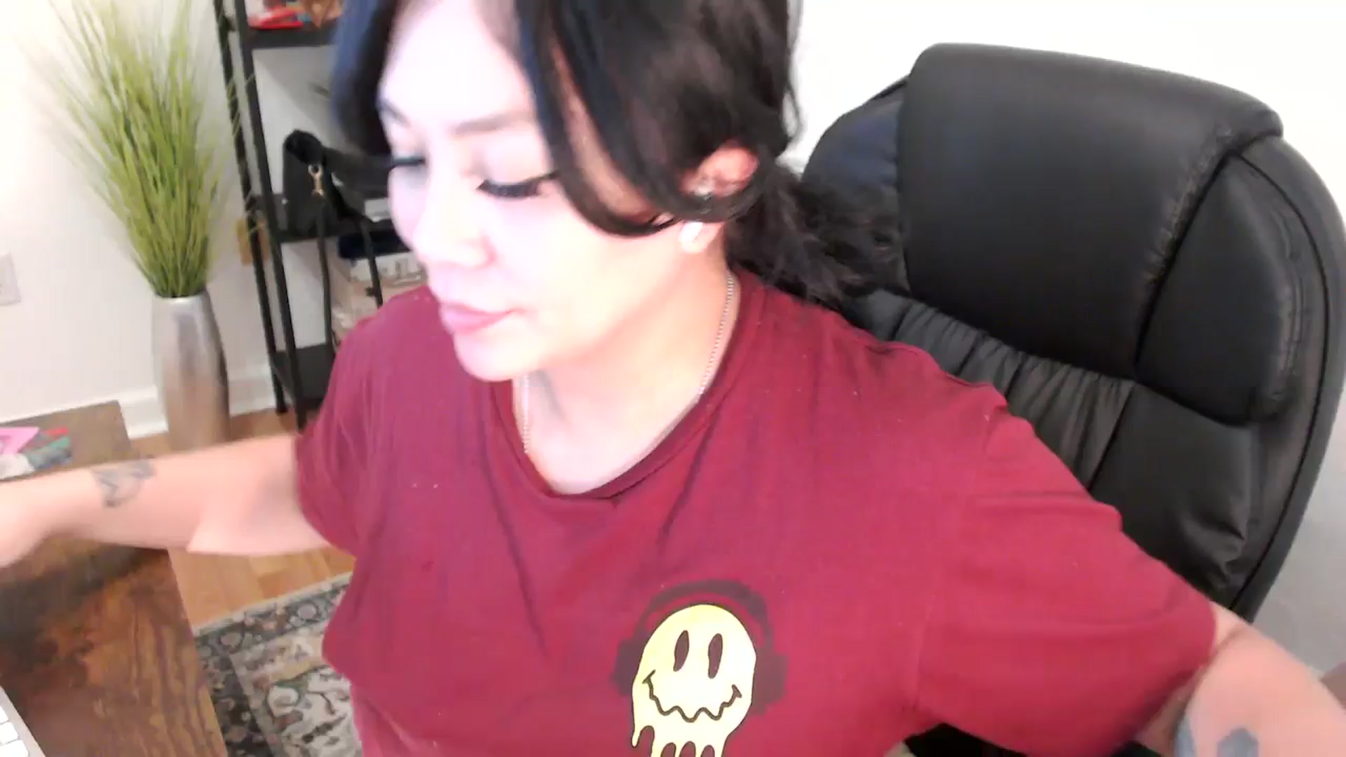 Gallery image thumbnail from MickaylaStar's myfreecams stream on, 02/05/2025, 19:02 image 3 of 20