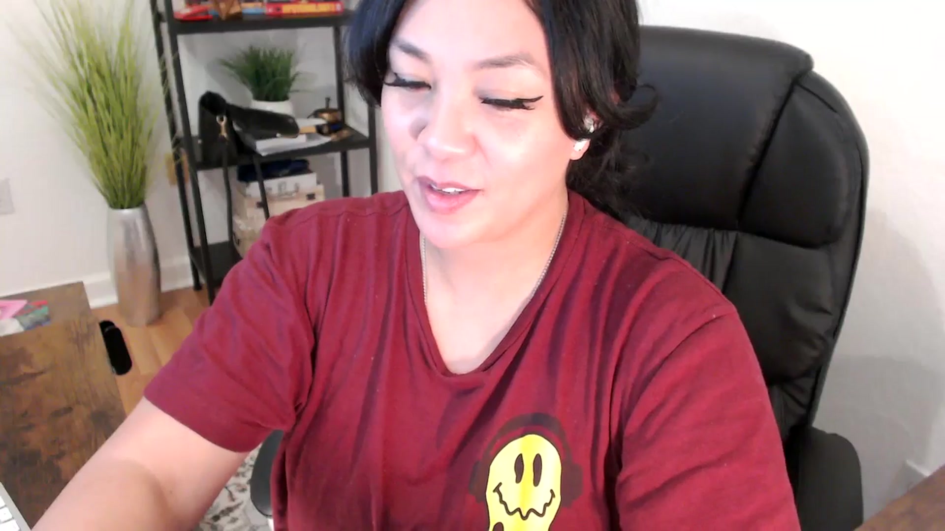Gallery image thumbnail from MickaylaStar's myfreecams stream on, 02/05/2025, 19:02 image 10 of 20