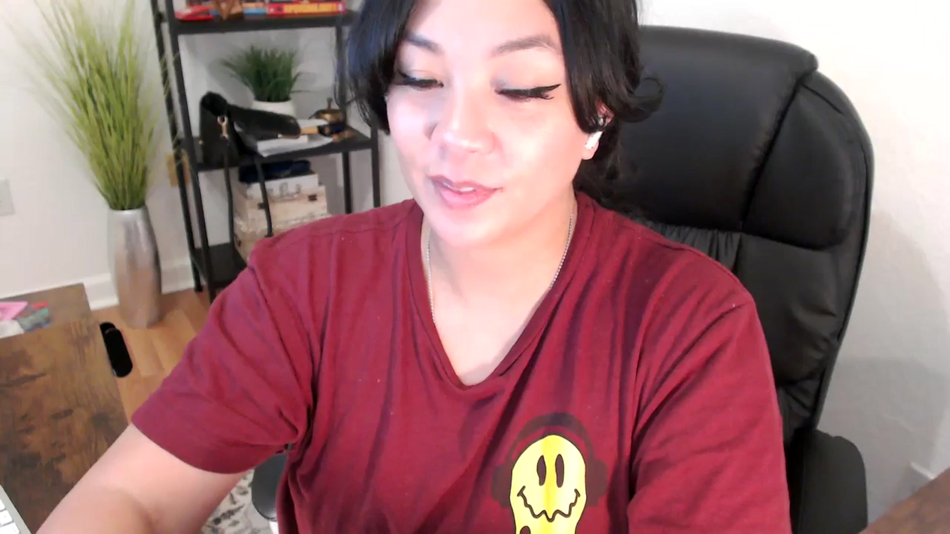 Gallery image thumbnail from MickaylaStar's myfreecams stream on, 02/05/2025, 19:02 image 13 of 20