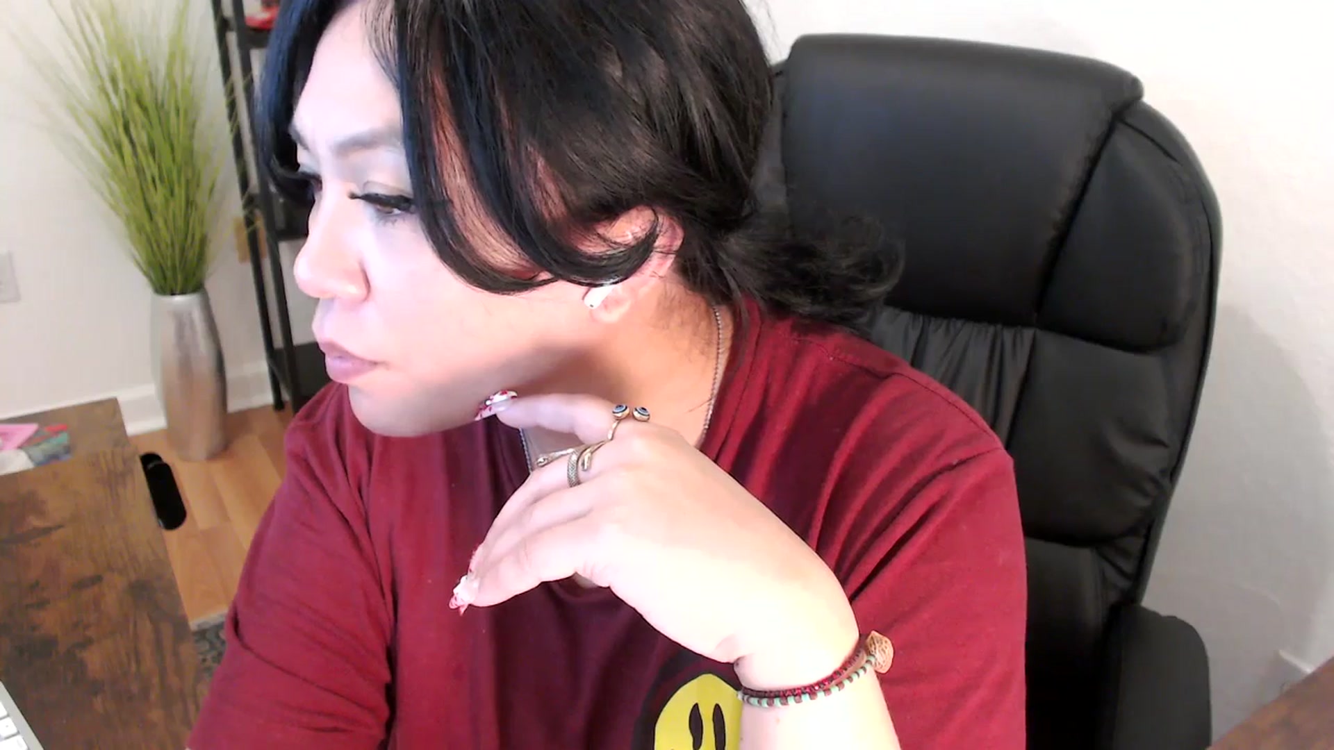 Gallery image thumbnail from MickaylaStar's myfreecams stream on, 02/05/2025, 19:02 image 5 of 20