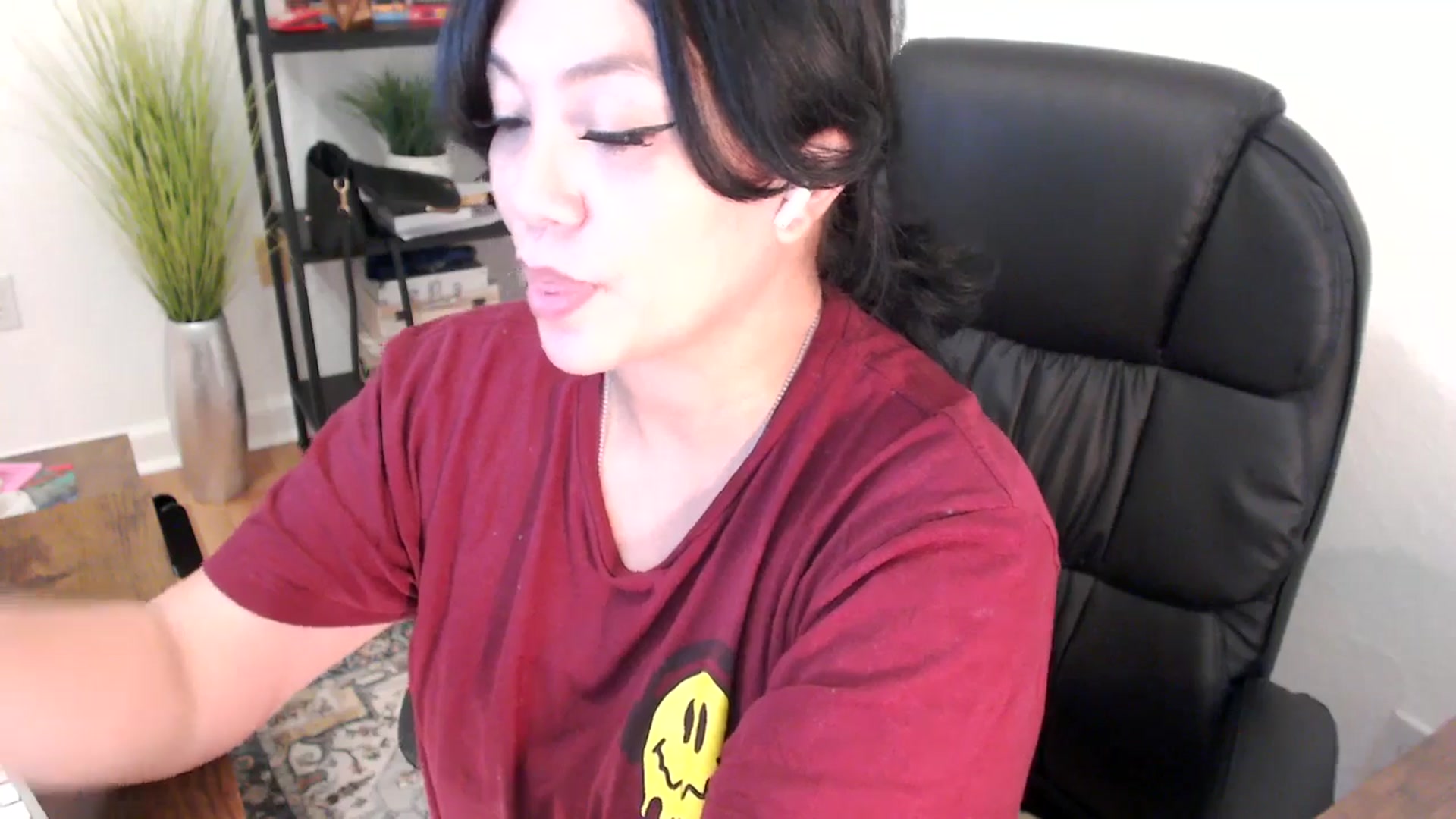 Gallery image thumbnail from MickaylaStar's myfreecams stream on, 02/05/2025, 19:02 image 9 of 20