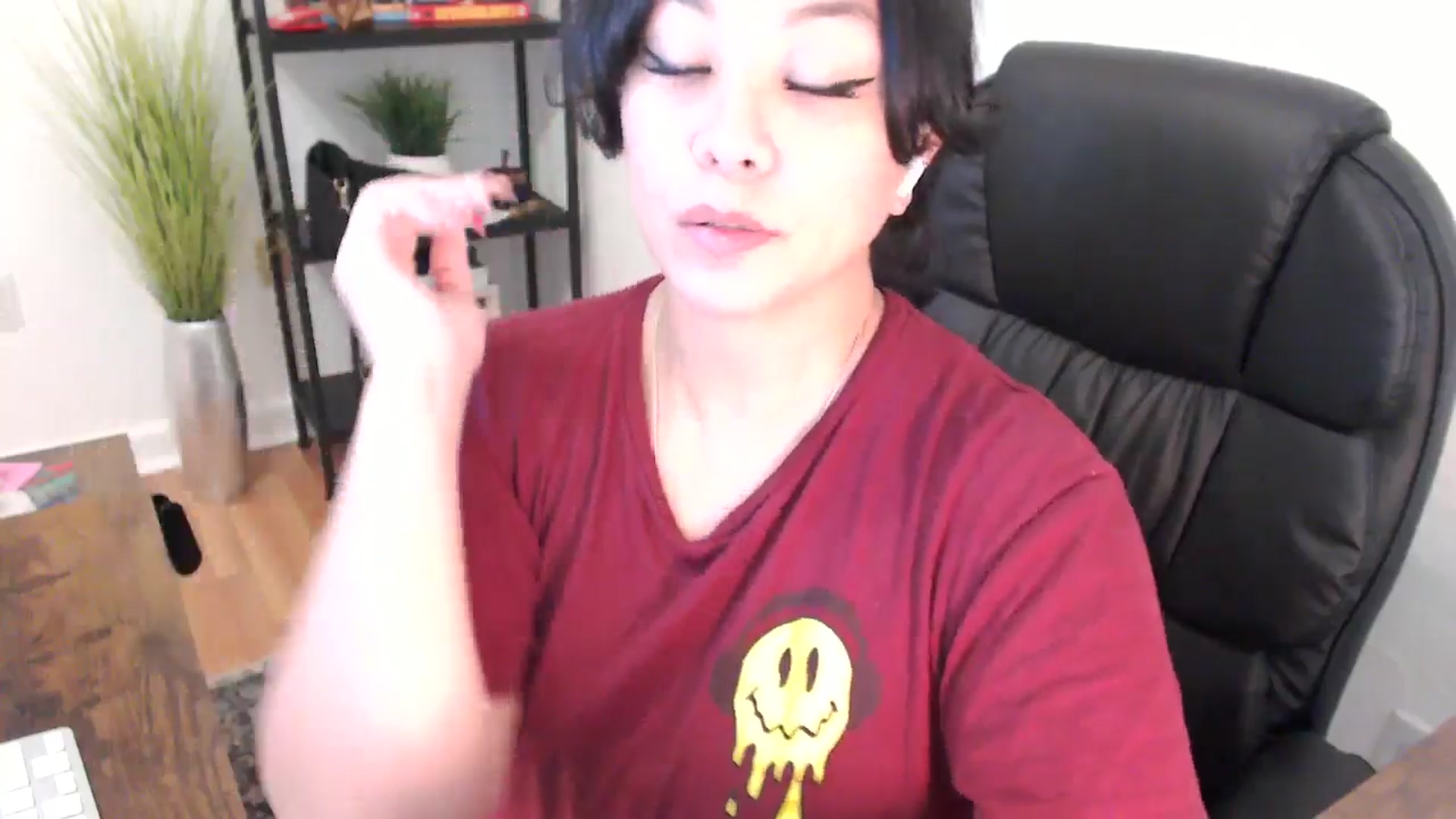 Gallery image thumbnail from MickaylaStar's myfreecams stream on, 02/05/2025, 19:31 image 2 of 20
