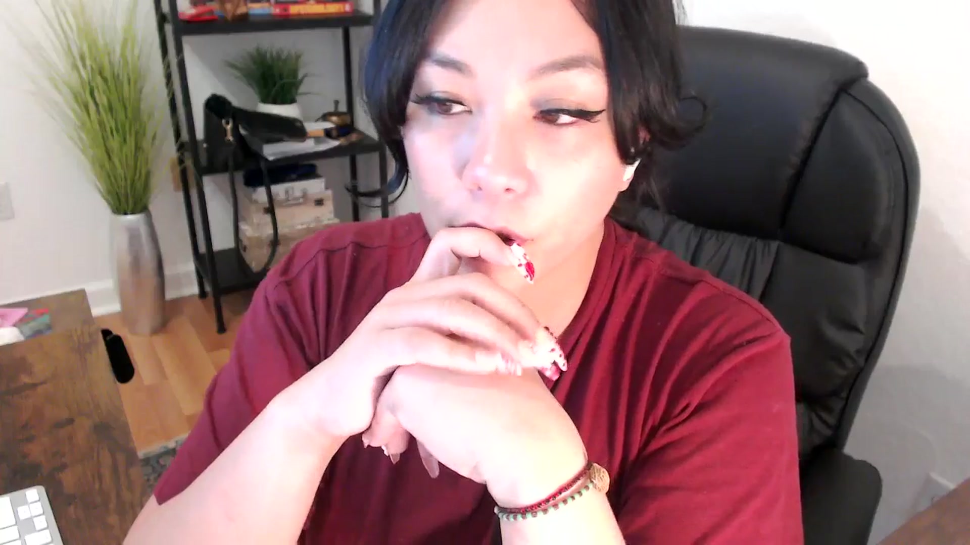 Gallery image thumbnail from MickaylaStar's myfreecams stream on, 02/05/2025, 19:31 image 9 of 20