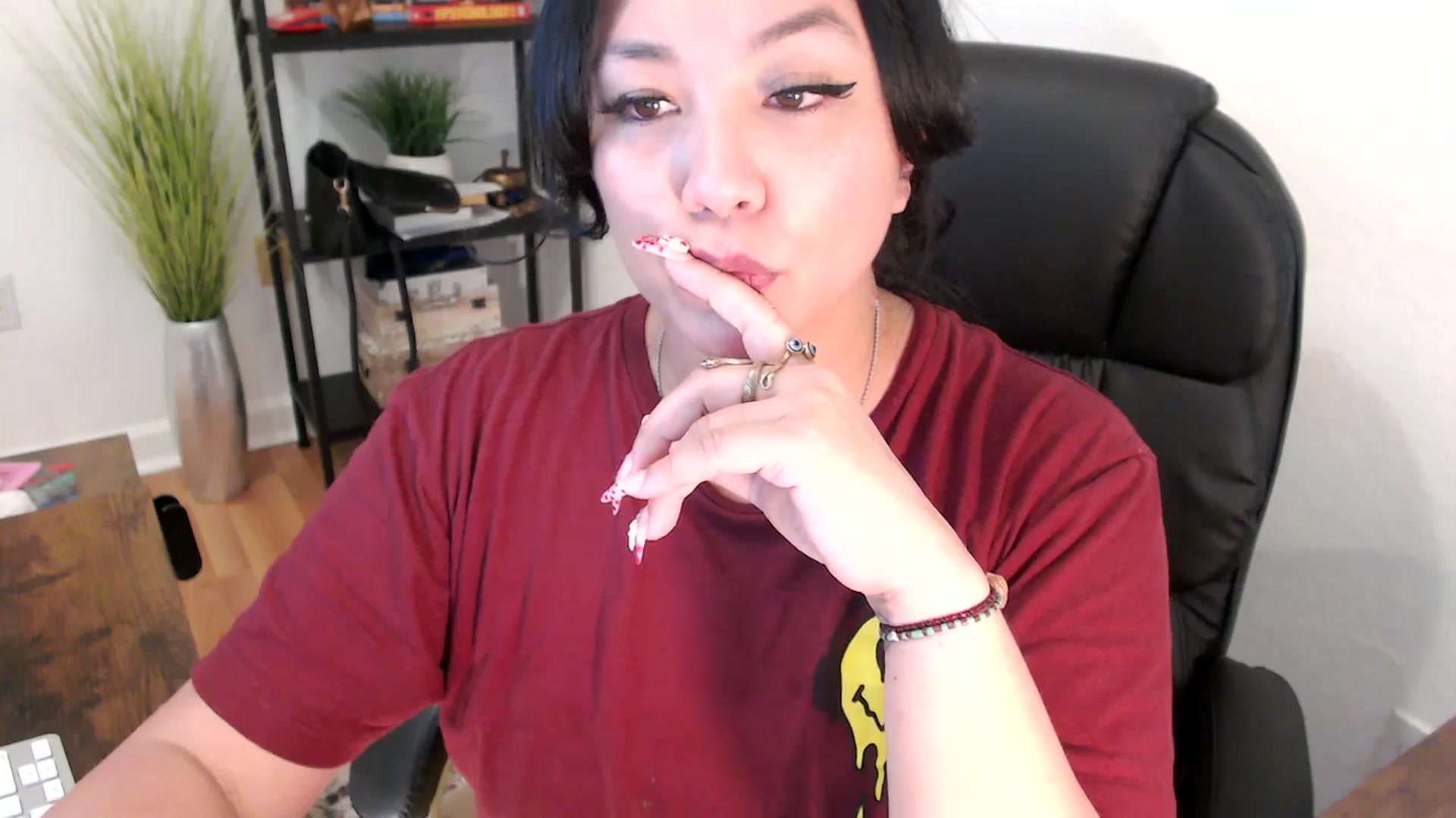 Gallery image thumbnail from MickaylaStar's myfreecams stream on, 02/05/2025, 19:50 image 15 of 20