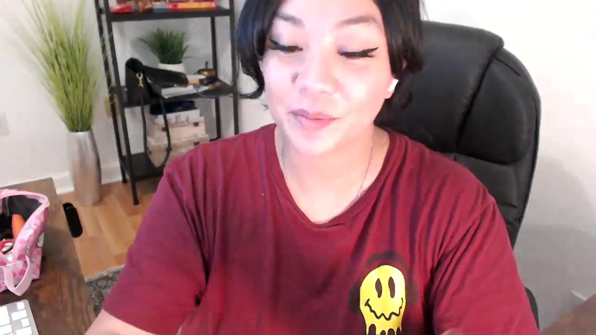 Gallery image thumbnail from MickaylaStar's myfreecams stream on, 02/05/2025, 19:50 image 5 of 20