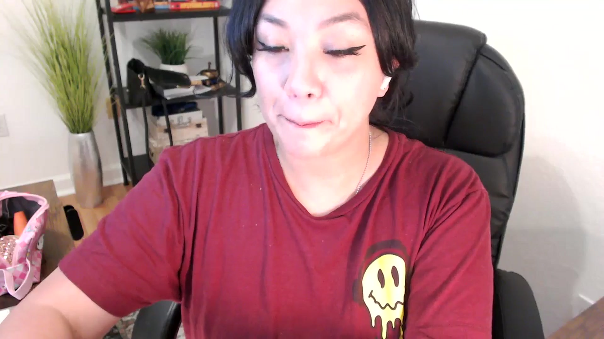 Gallery image thumbnail from MickaylaStar's myfreecams stream on, 02/05/2025, 19:50 image 4 of 20