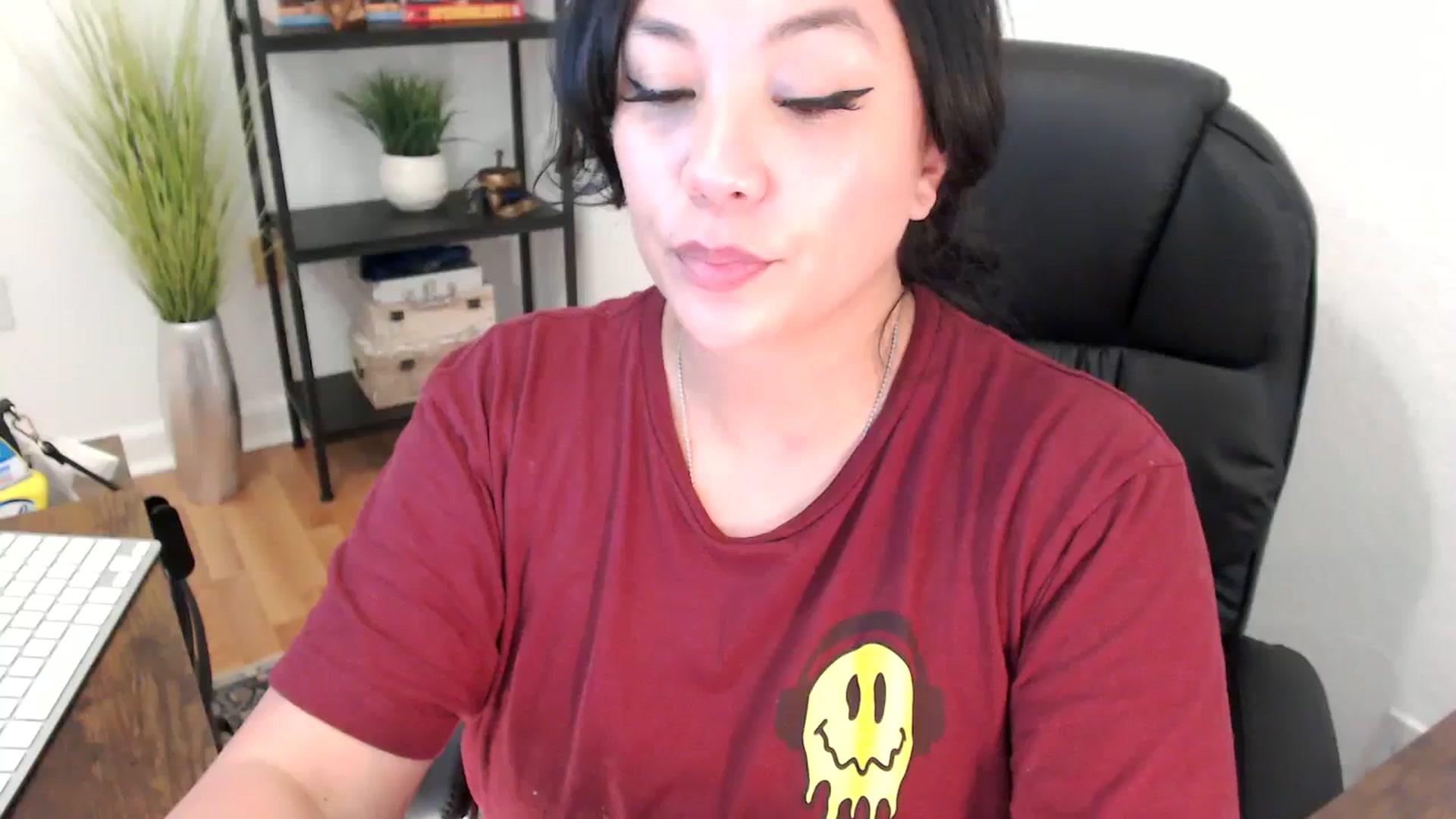 Gallery image thumbnail from MickaylaStar's myfreecams stream on, 02/05/2025, 21:44 image 13 of 20