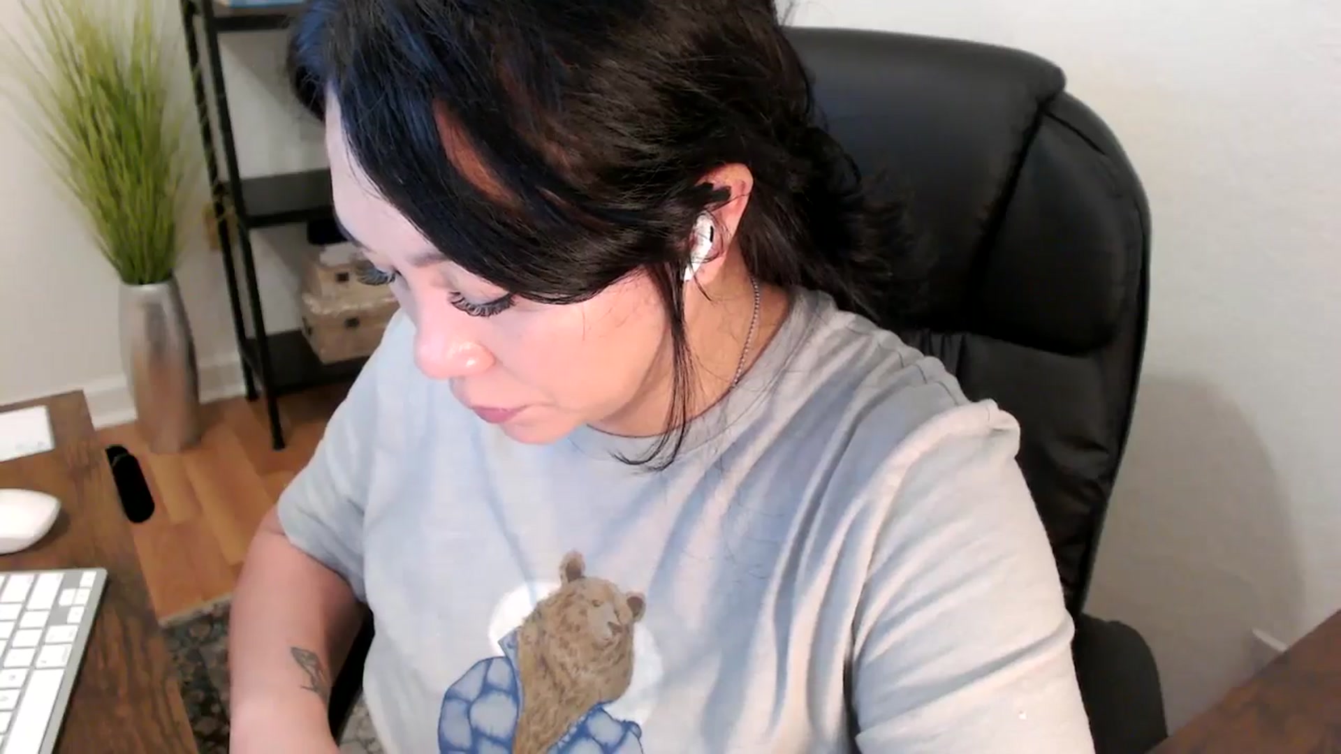 Gallery image thumbnail from MickaylaStar's myfreecams stream on, 02/06/2025, 16:47 image 12 of 20