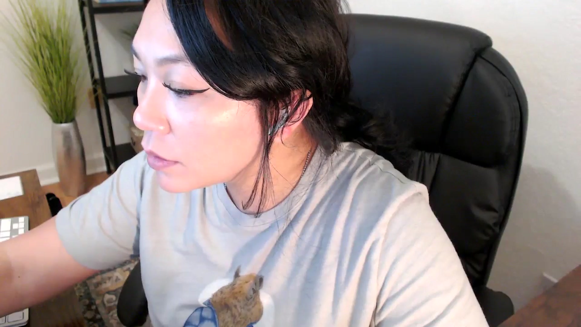 Gallery image thumbnail from MickaylaStar's myfreecams stream on, 02/06/2025, 16:47 image 5 of 20