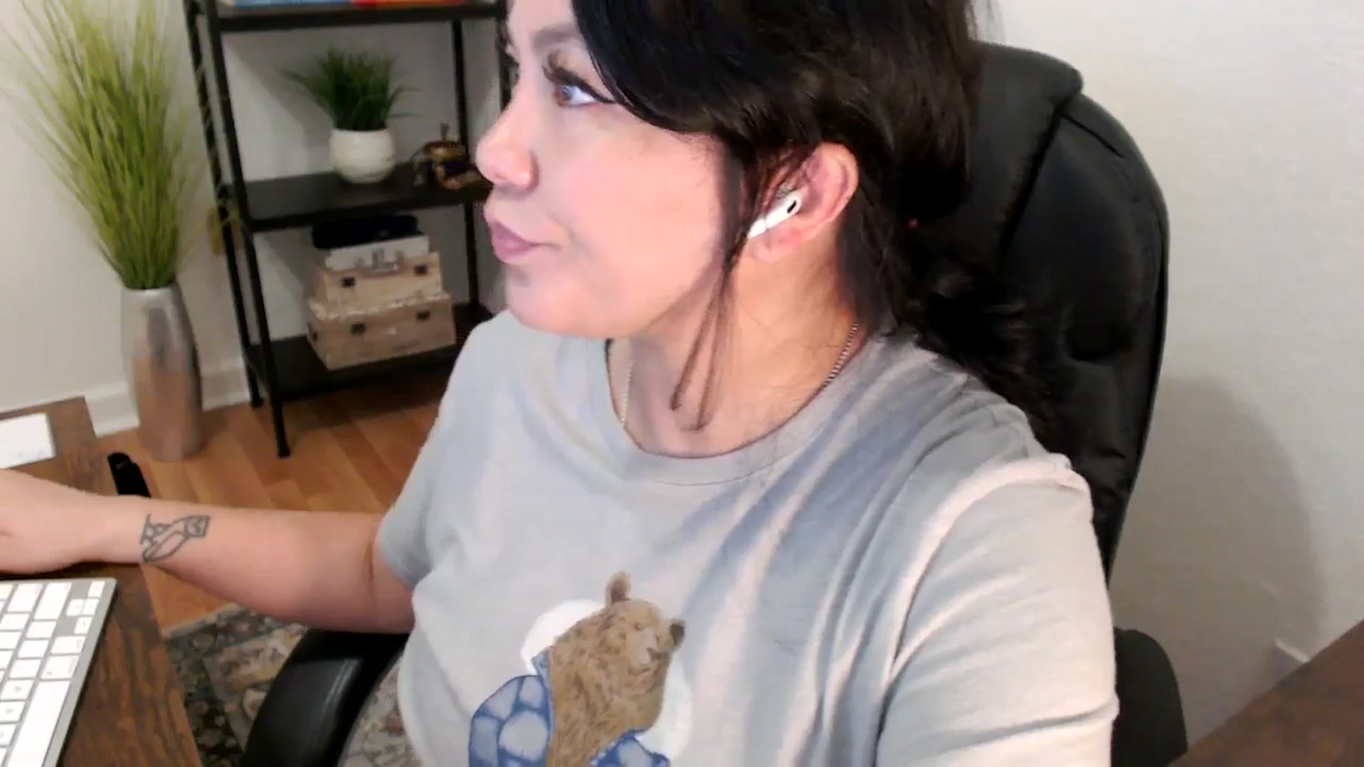 Gallery image thumbnail from MickaylaStar's myfreecams stream on, 02/06/2025, 16:47 image 9 of 20