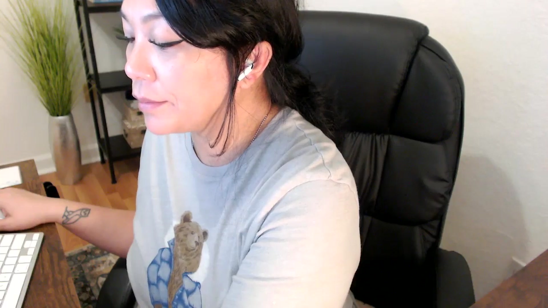 Gallery image thumbnail from MickaylaStar's myfreecams stream on, 02/06/2025, 16:47 image 11 of 20