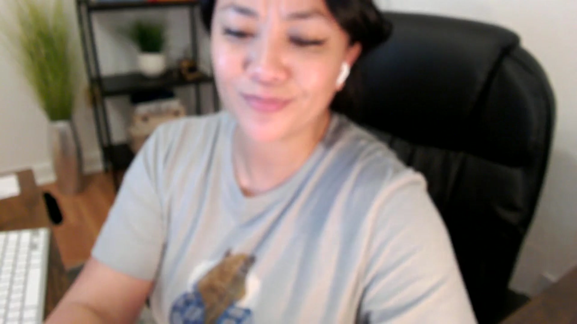 Gallery image thumbnail from MickaylaStar's myfreecams stream on, 02/06/2025, 17:36 image 7 of 20