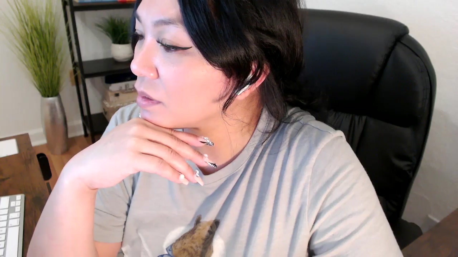 Gallery image thumbnail from MickaylaStar's myfreecams stream on, 02/06/2025, 18:33 image 11 of 20