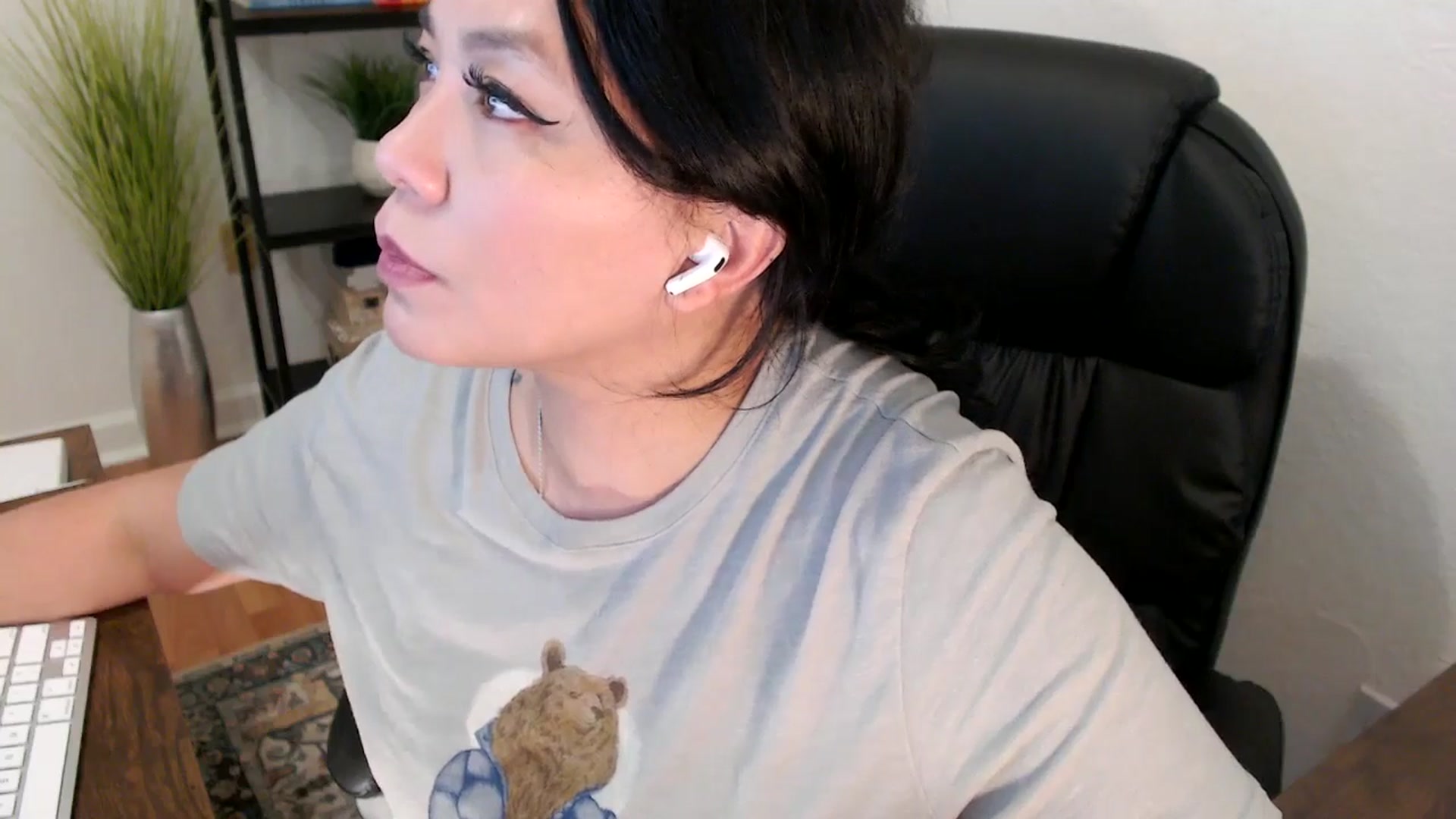 Gallery image thumbnail from MickaylaStar's myfreecams stream on, 02/06/2025, 20:54 image 8 of 20