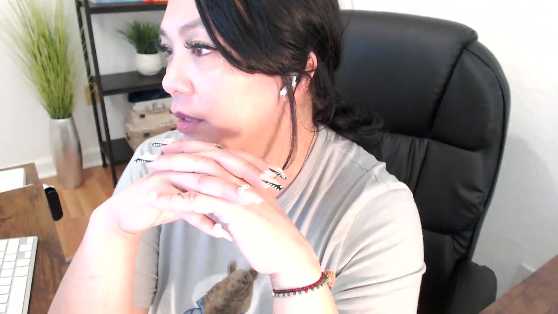 Gallery image thumbnail from MickaylaStar's myfreecams stream on, 02/06/2025, 20:54 image 3 of 20