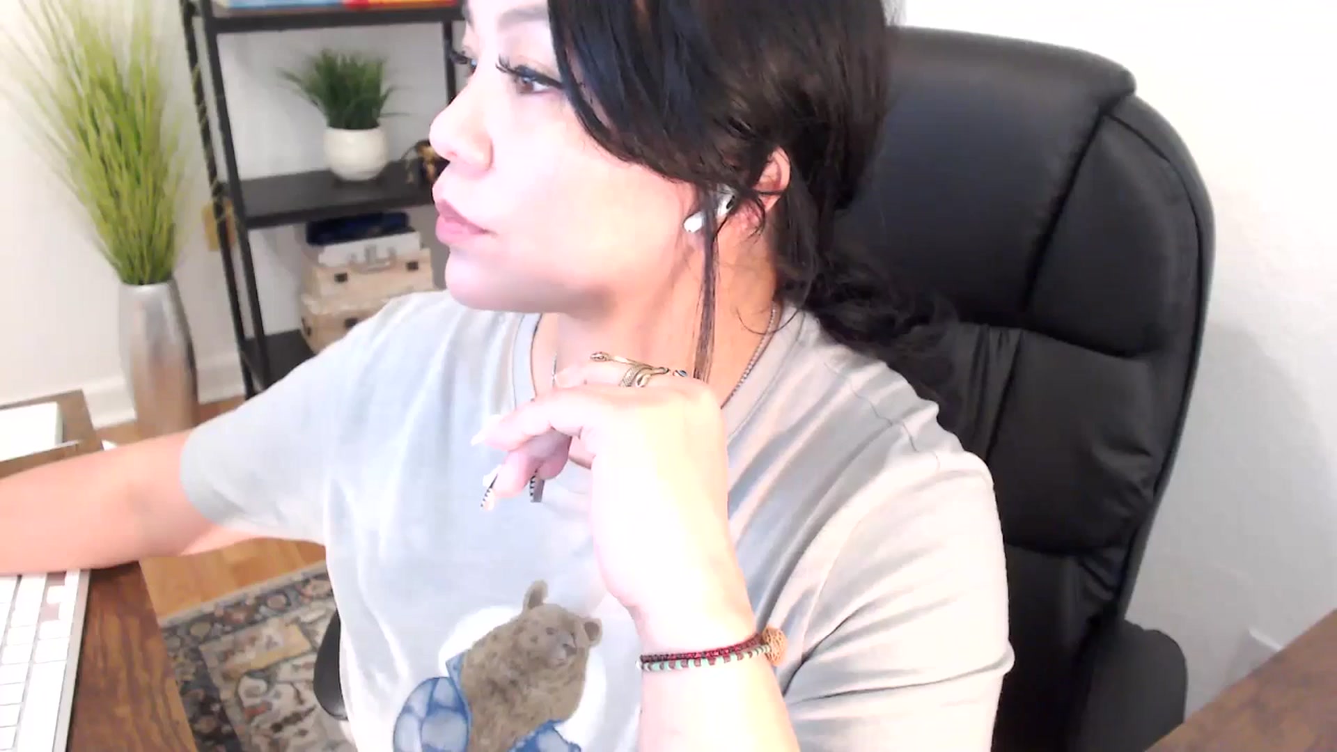Gallery image thumbnail from MickaylaStar's myfreecams stream on, 02/06/2025, 20:54 image 2 of 20