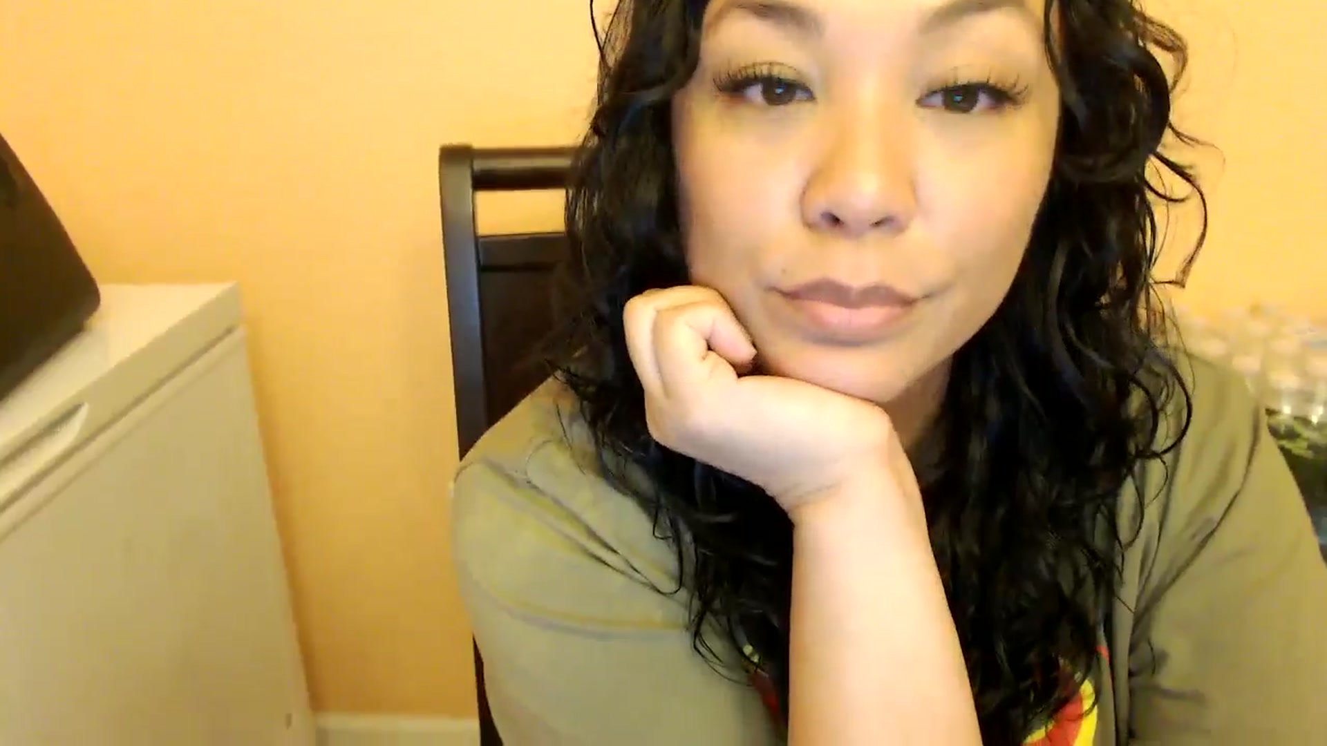 Gallery image thumbnail from MickaylaStar's myfreecams stream on, 02/20/2025, 17:51 image 7 of 20