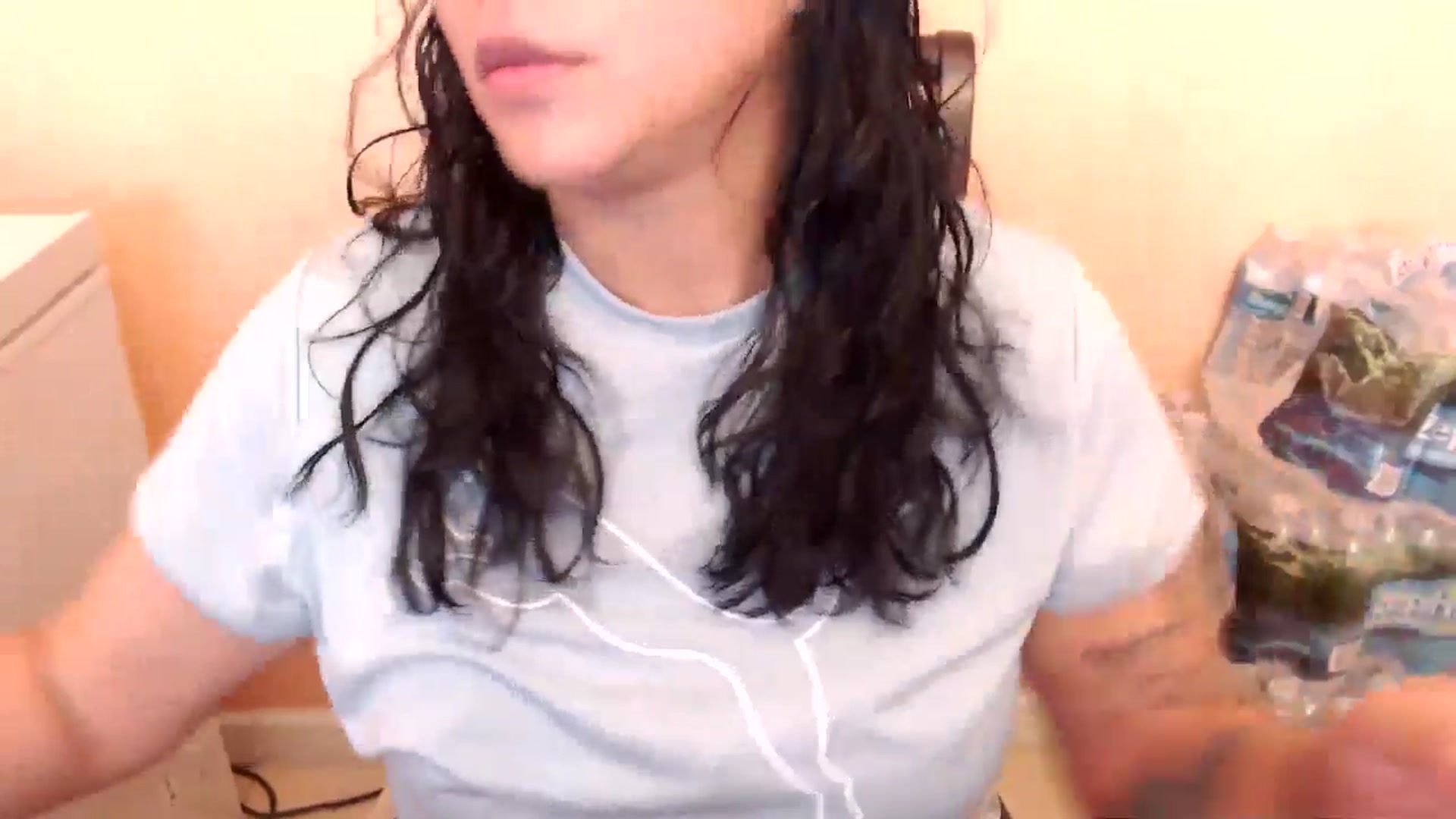 Gallery image thumbnail from MickaylaStar's myfreecams stream on, 02/23/2025, 16:01 image 13 of 20