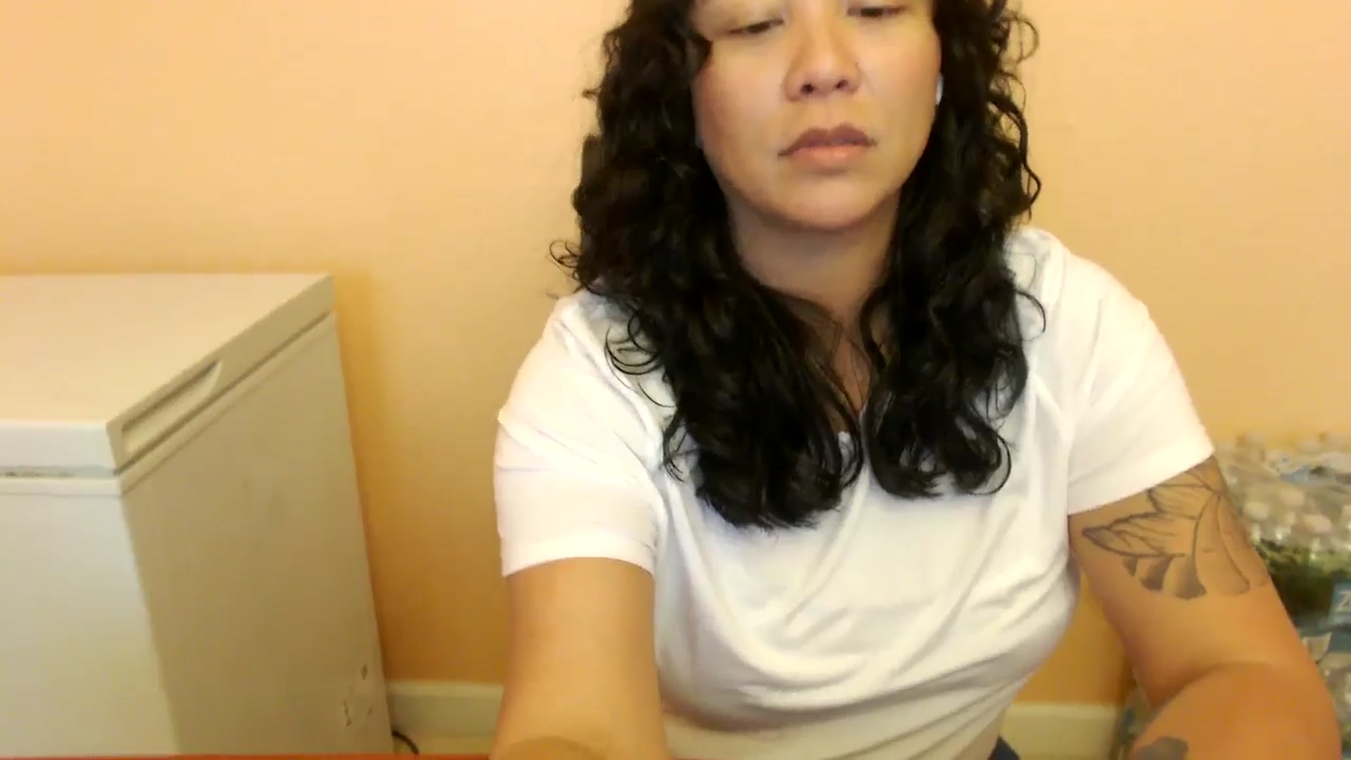 Gallery image thumbnail from MickaylaStar's myfreecams stream on, 02/27/2025, 16:12 image 20 of 20