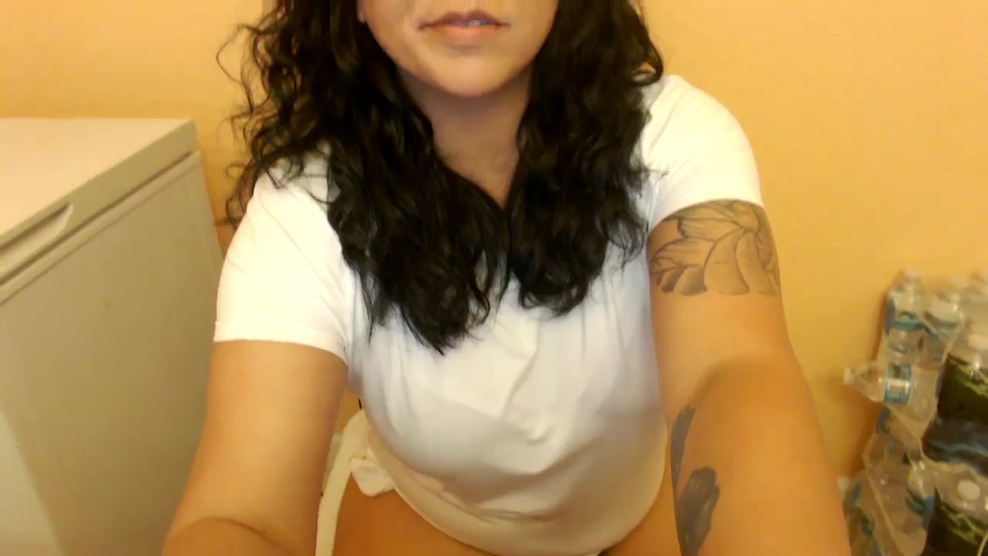 Gallery image thumbnail from MickaylaStar's myfreecams stream on, 02/28/2025, 19:49 image 9 of 20