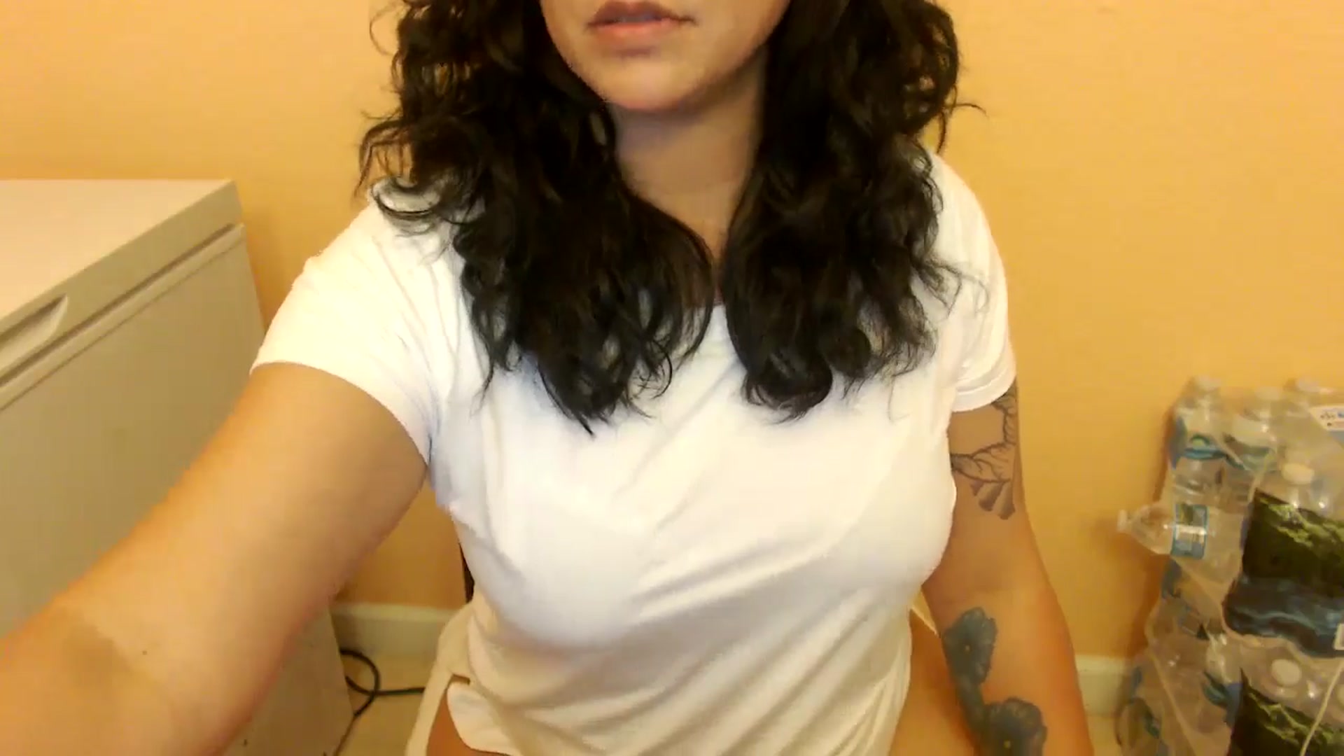 Gallery image thumbnail from MickaylaStar's myfreecams stream on, 02/28/2025, 19:49 image 5 of 20