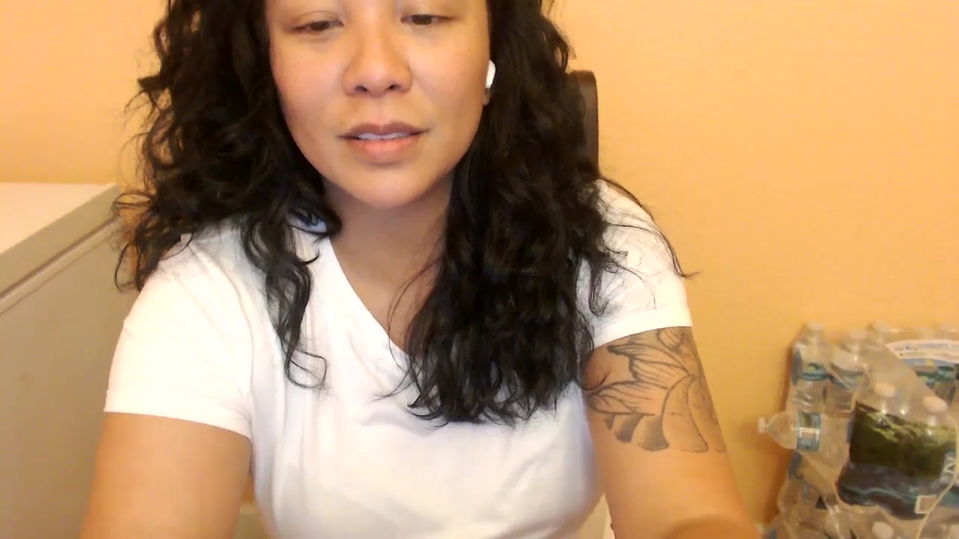 Gallery image thumbnail from MickaylaStar's myfreecams stream on, 02/28/2025, 20:52 image 10 of 20